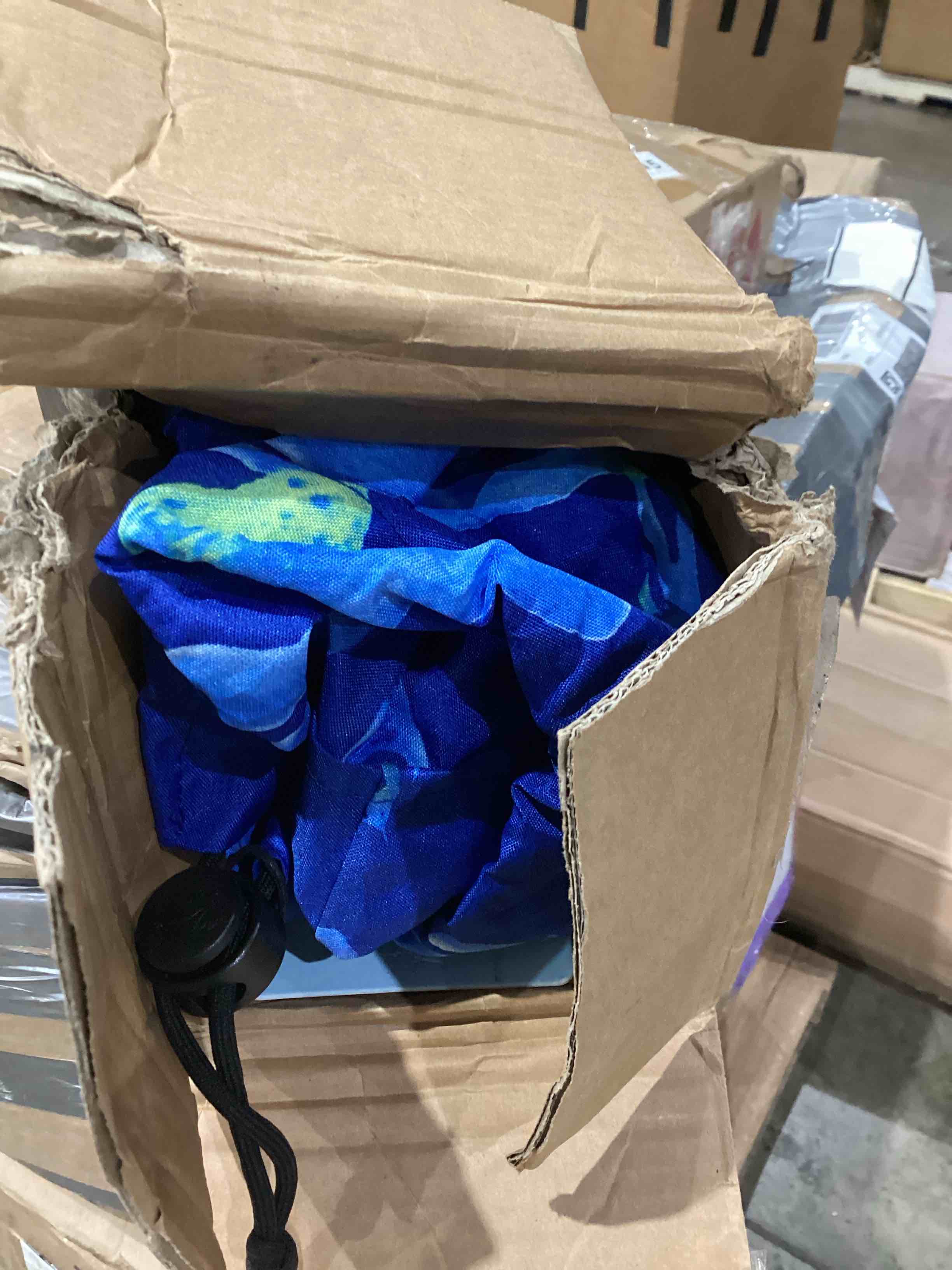 https://s3.amazonaws.com/lotting-images-prod/bidfta/TEA1966652_1756985697120.jpeg