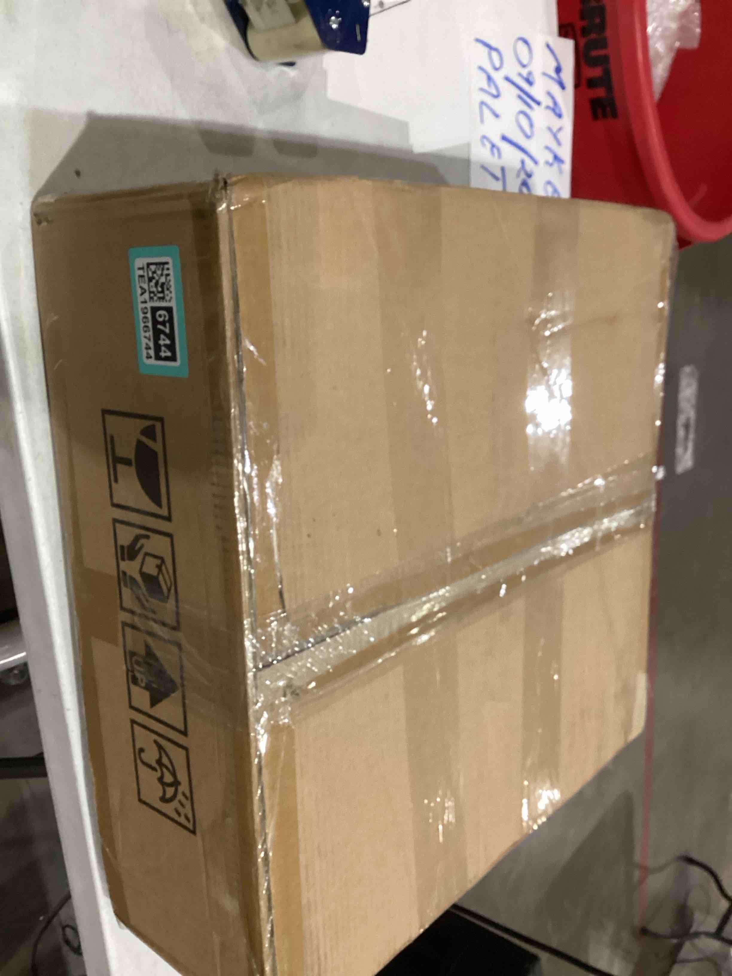 https://s3.amazonaws.com/lotting-images-prod/bidfta/TEA1966744_1757517999923.jpeg