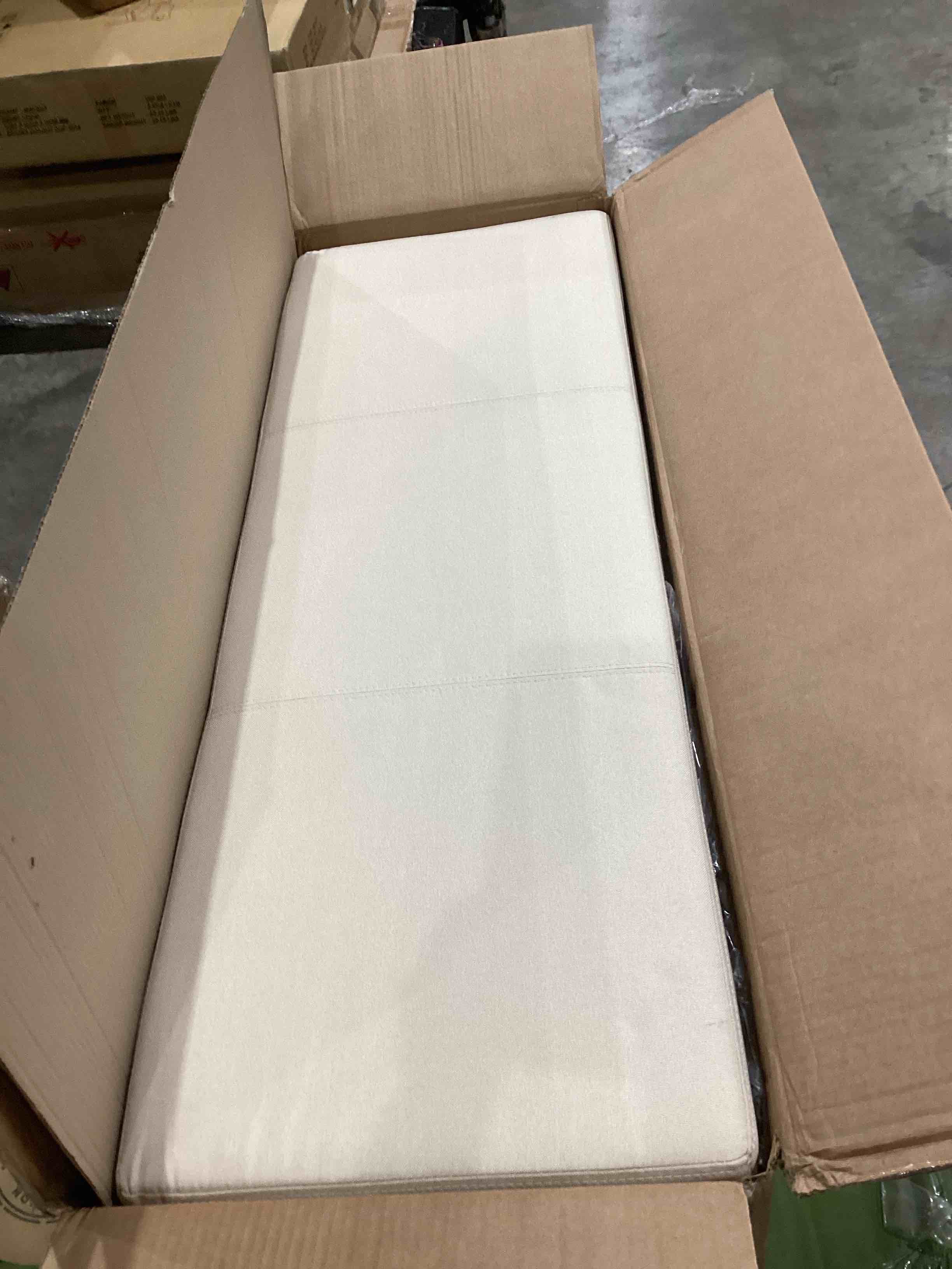 https://s3.amazonaws.com/lotting-images-prod/bidfta/TEA1966757_1757611379013.jpeg