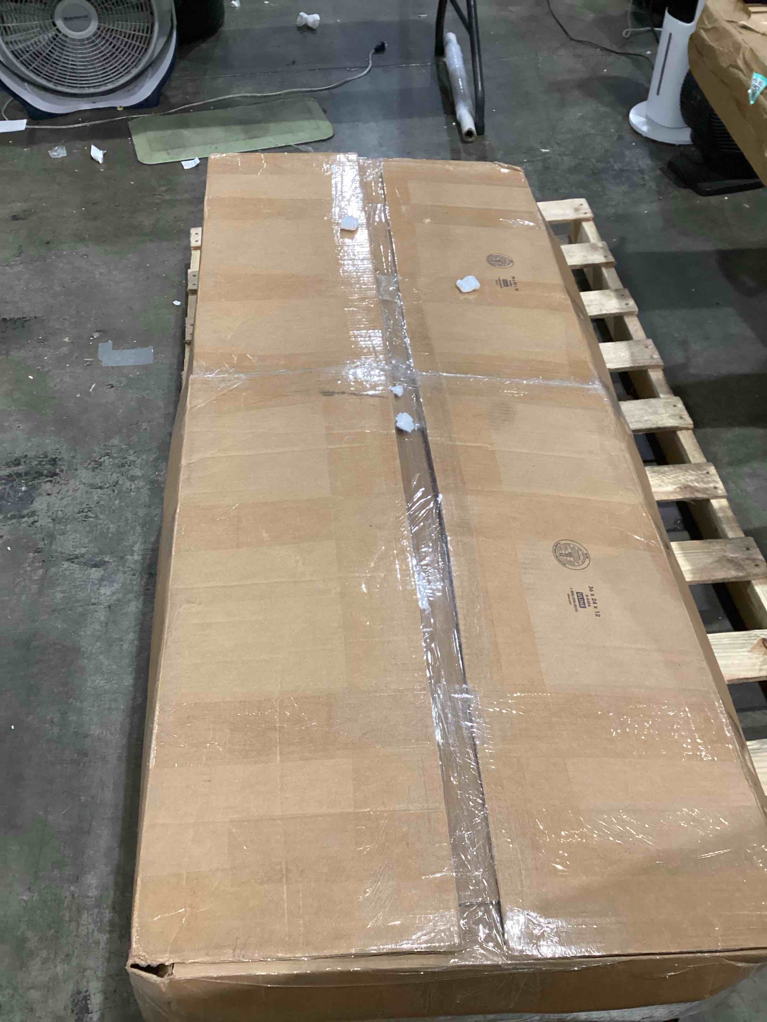 https://s3.amazonaws.com/lotting-images-prod/bidfta/TEA1966802_1757334348579.jpeg