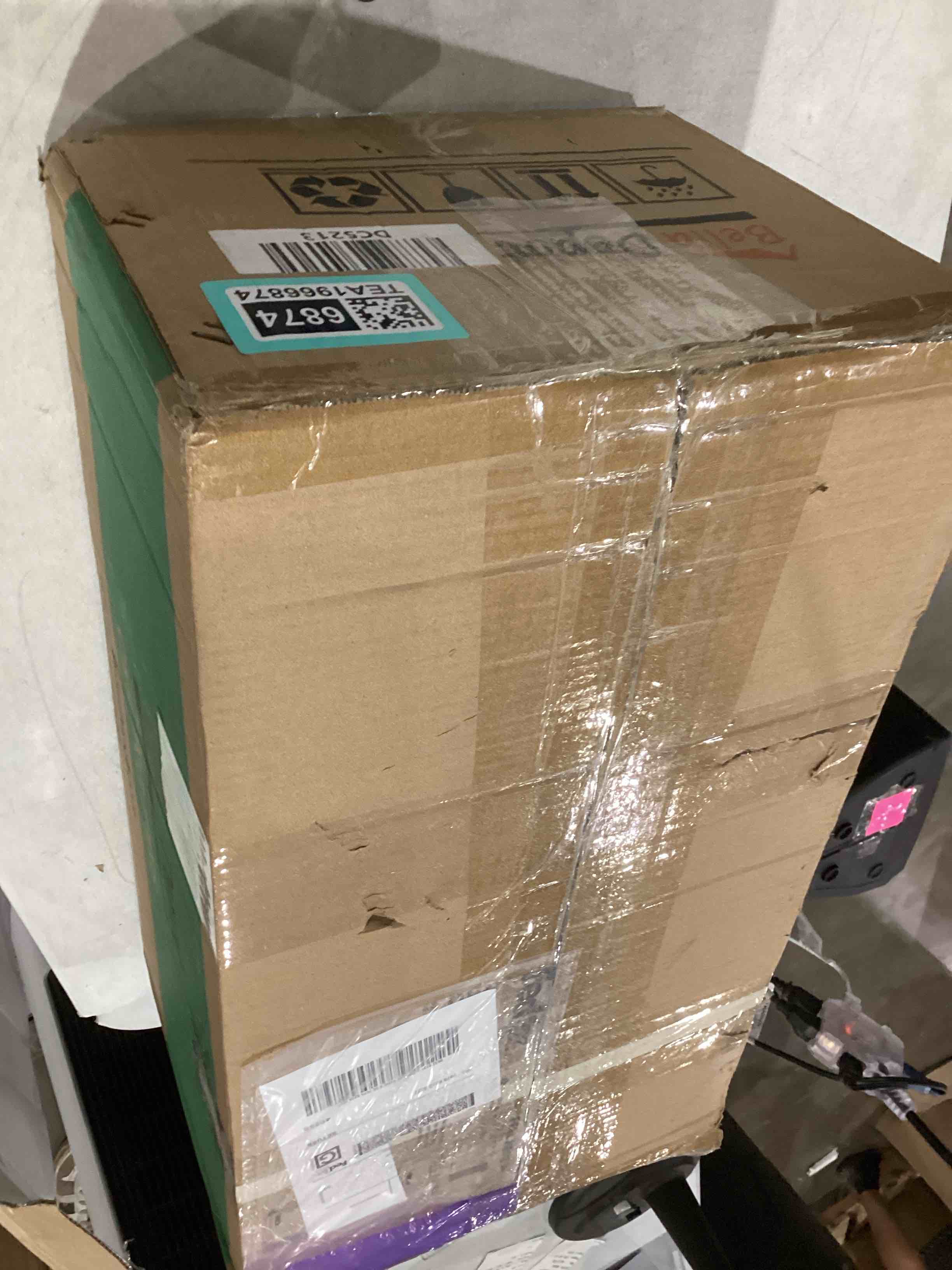 https://s3.amazonaws.com/lotting-images-prod/bidfta/TEA1966874_1757428551444.jpeg