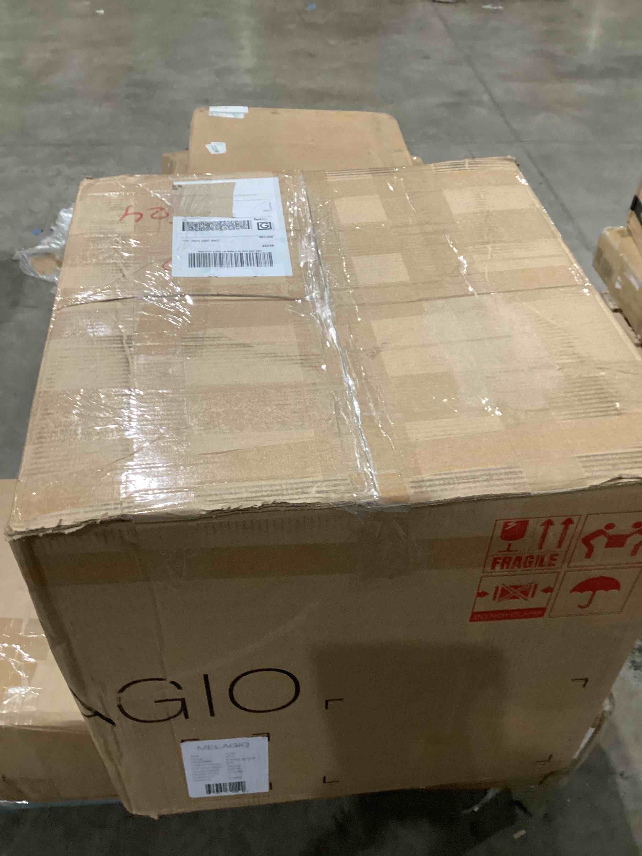 https://s3.amazonaws.com/lotting-images-prod/bidfta/TEA1966900_1757502783415.jpeg