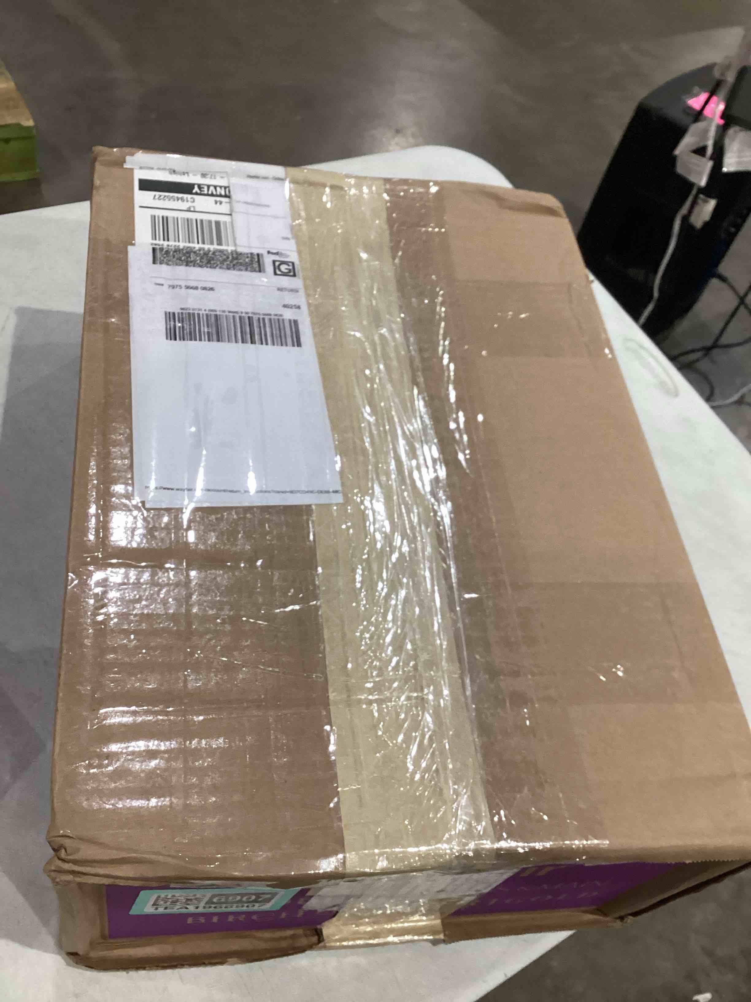 https://s3.amazonaws.com/lotting-images-prod/bidfta/TEA1966907_1757507188816.jpeg