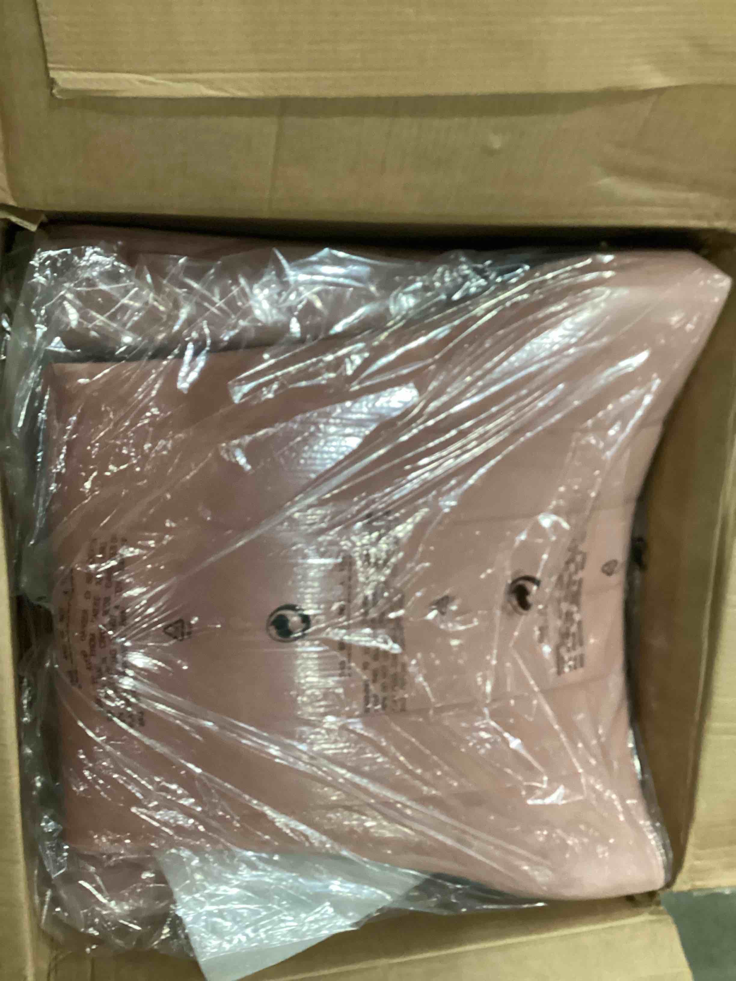 https://s3.amazonaws.com/lotting-images-prod/bidfta/TEA1966919_1757512817886.jpeg