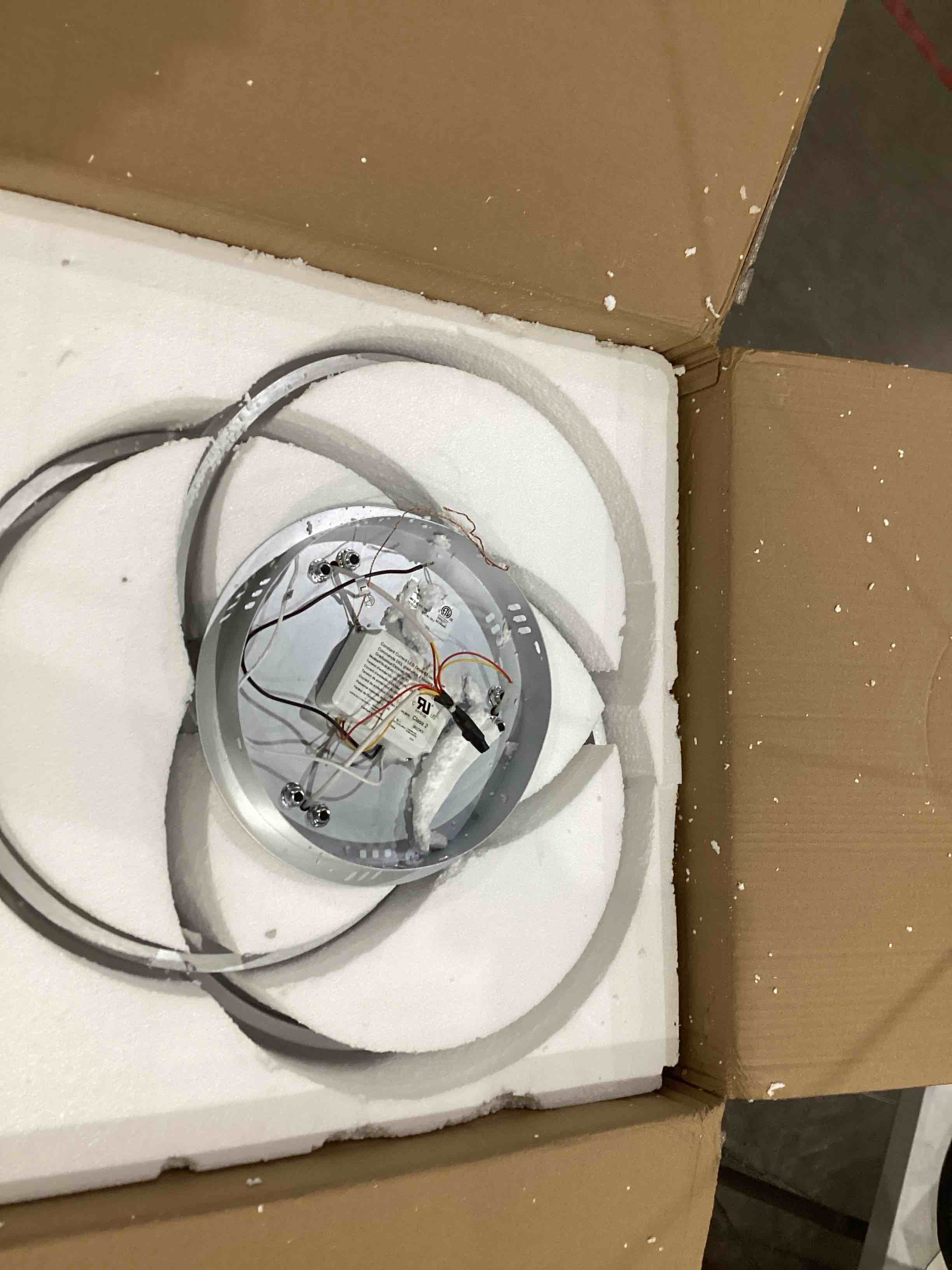 https://s3.amazonaws.com/lotting-images-prod/bidfta/TEA1966925_1757519530299.jpeg
