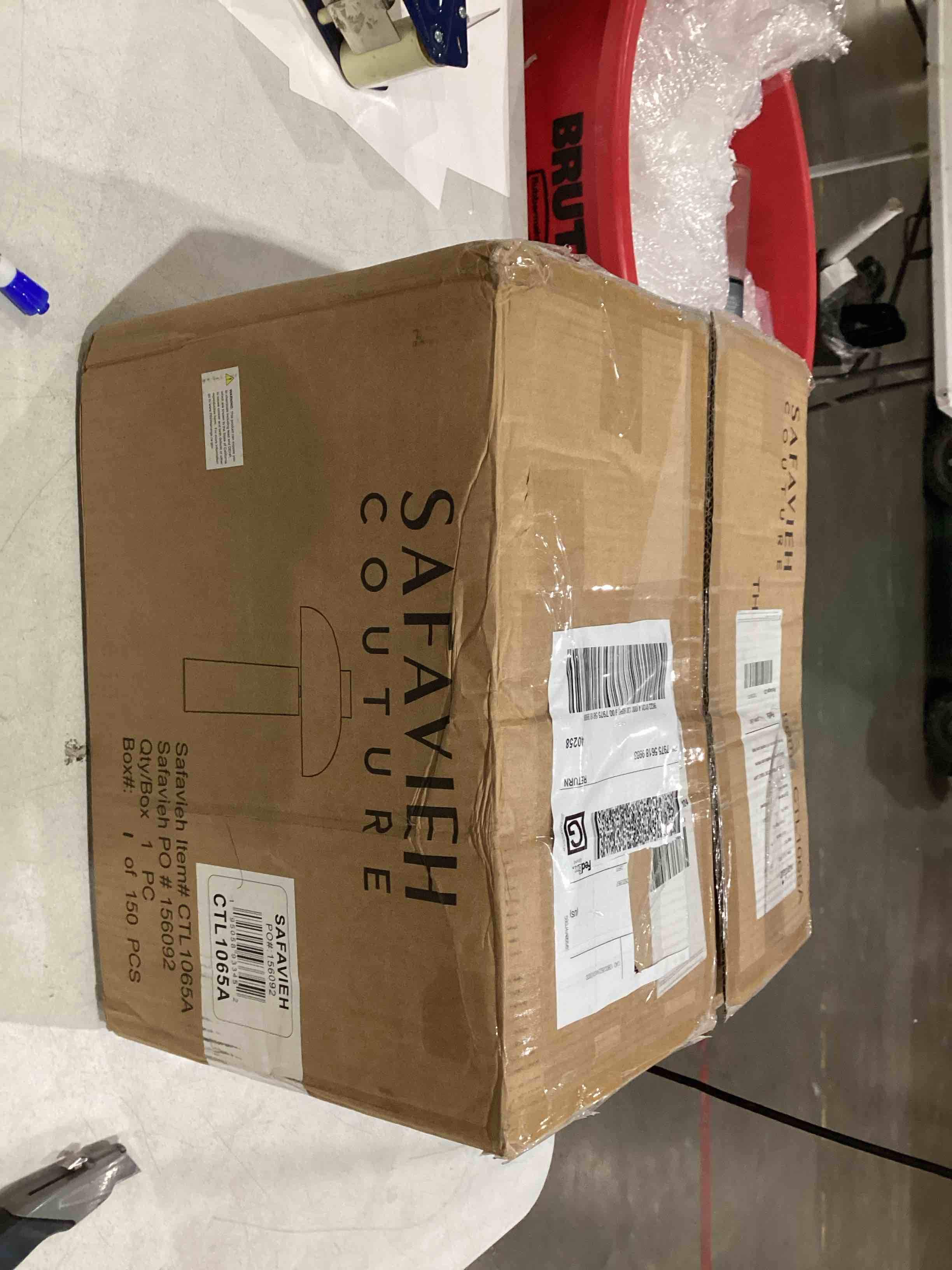 https://s3.amazonaws.com/lotting-images-prod/bidfta/TEA1966943_1757531115708.jpeg