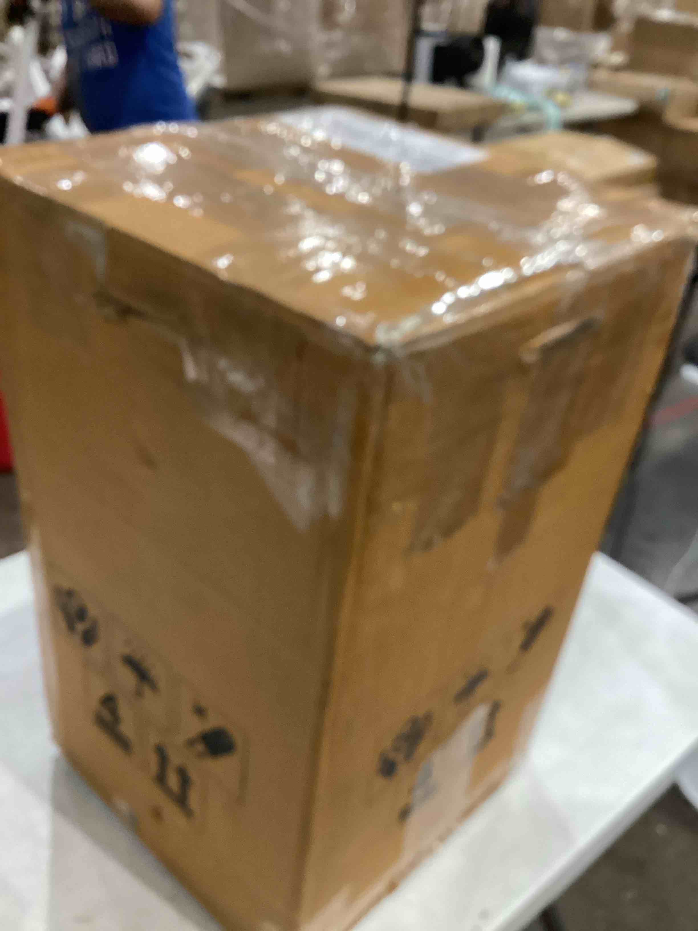 https://s3.amazonaws.com/lotting-images-prod/bidfta/TEA1966971_1757605478083.jpeg