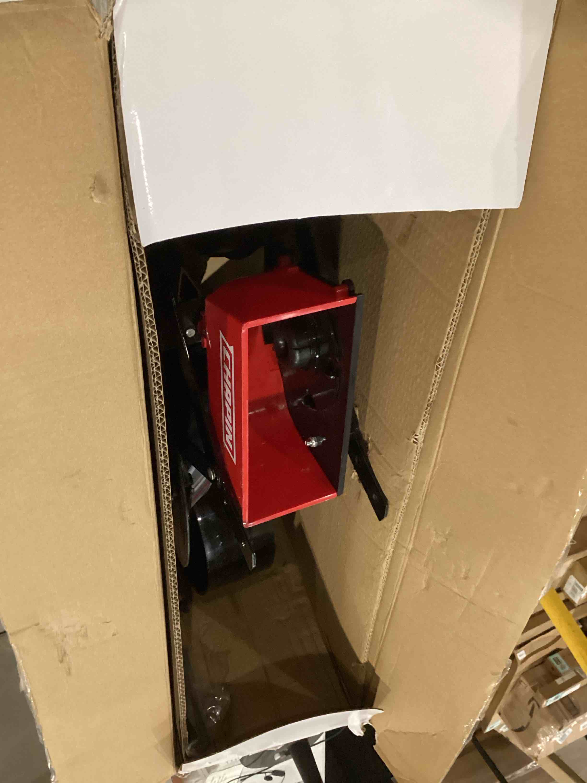 https://s3.amazonaws.com/lotting-images-prod/bidfta/TEA1966987_1757676929220.jpeg