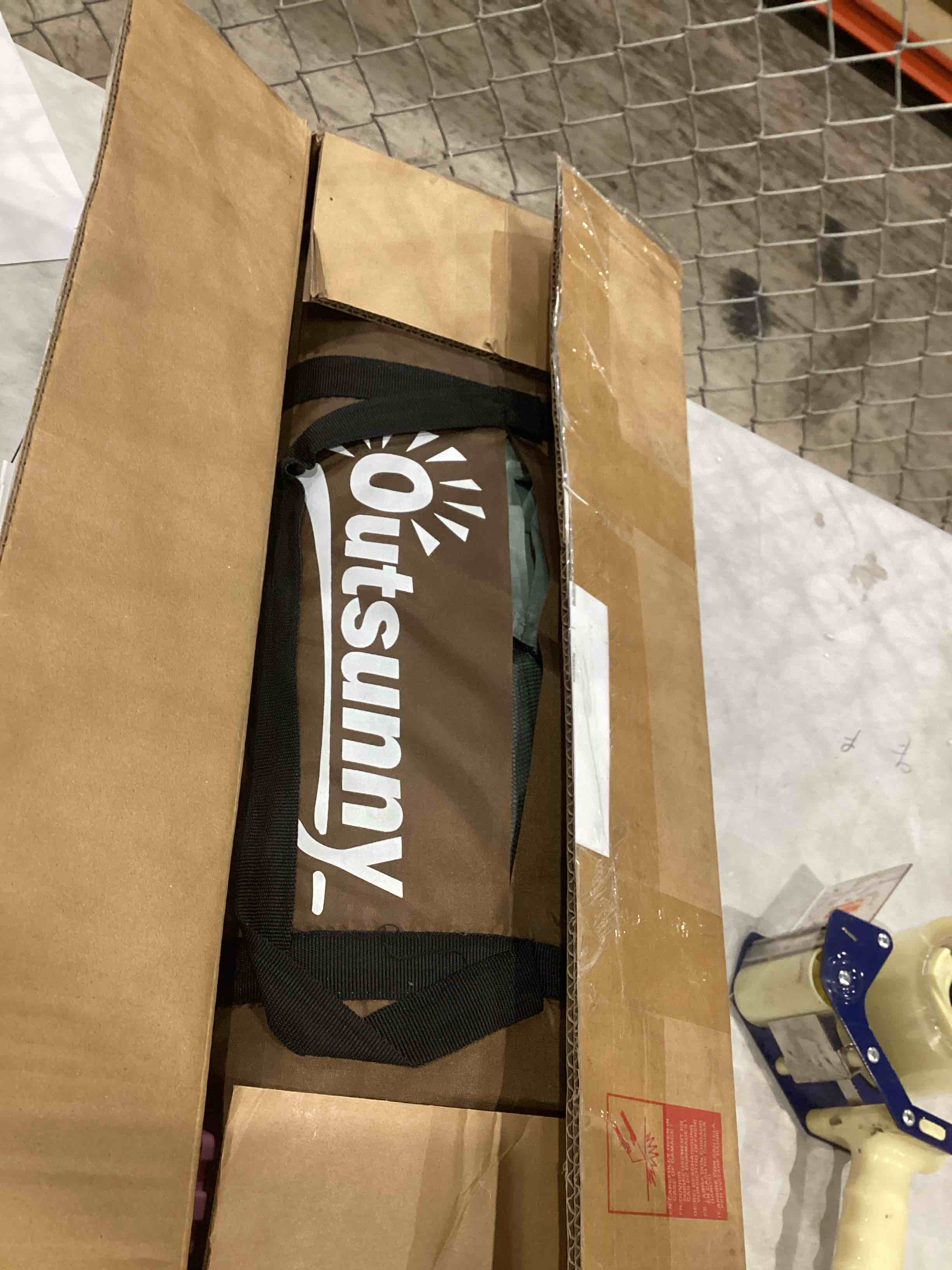 https://s3.amazonaws.com/lotting-images-prod/bidfta/TEA1967158_1758200233764.jpeg