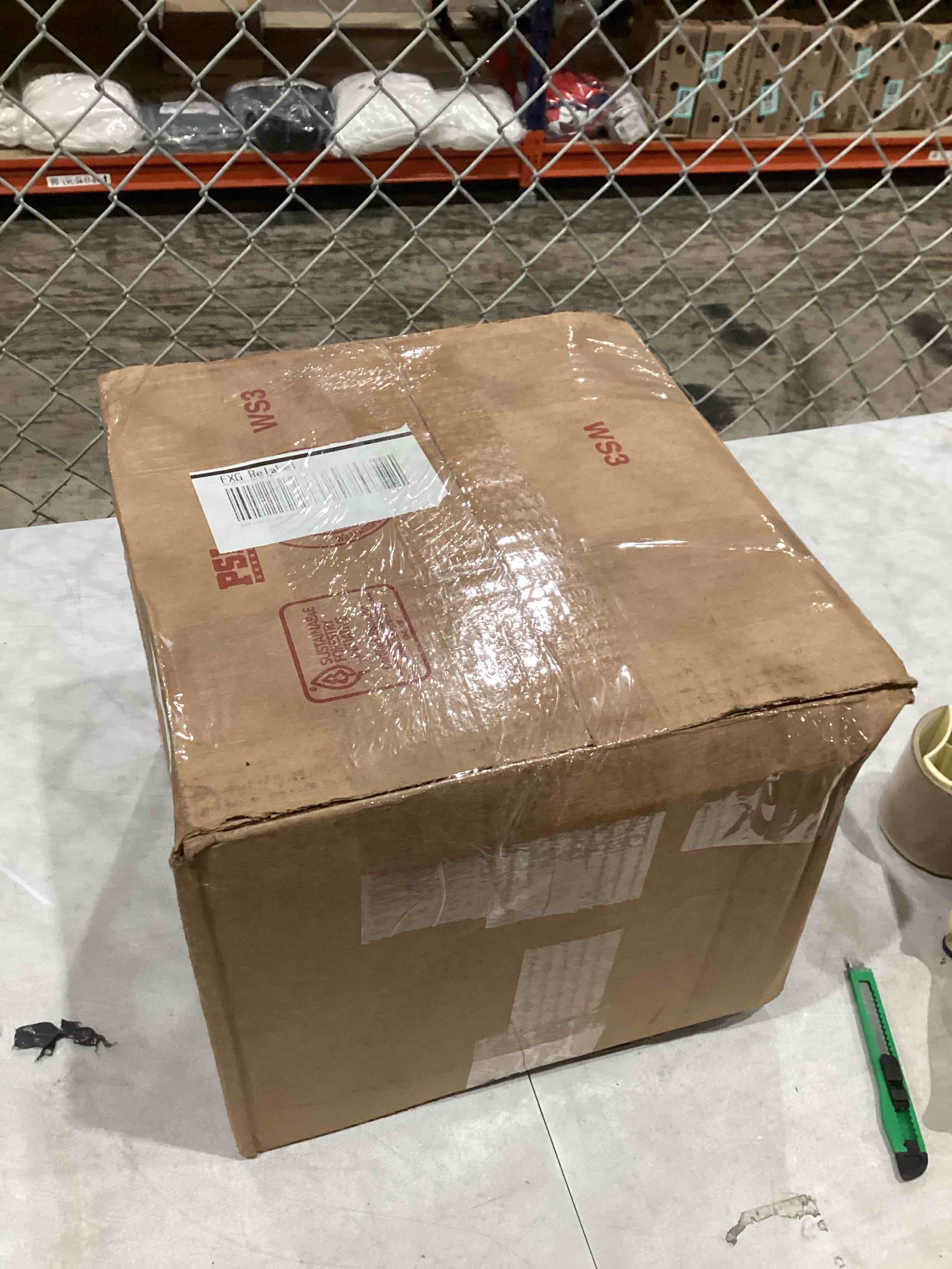 https://s3.amazonaws.com/lotting-images-prod/bidfta/TEA1967314_1758640021185.jpeg