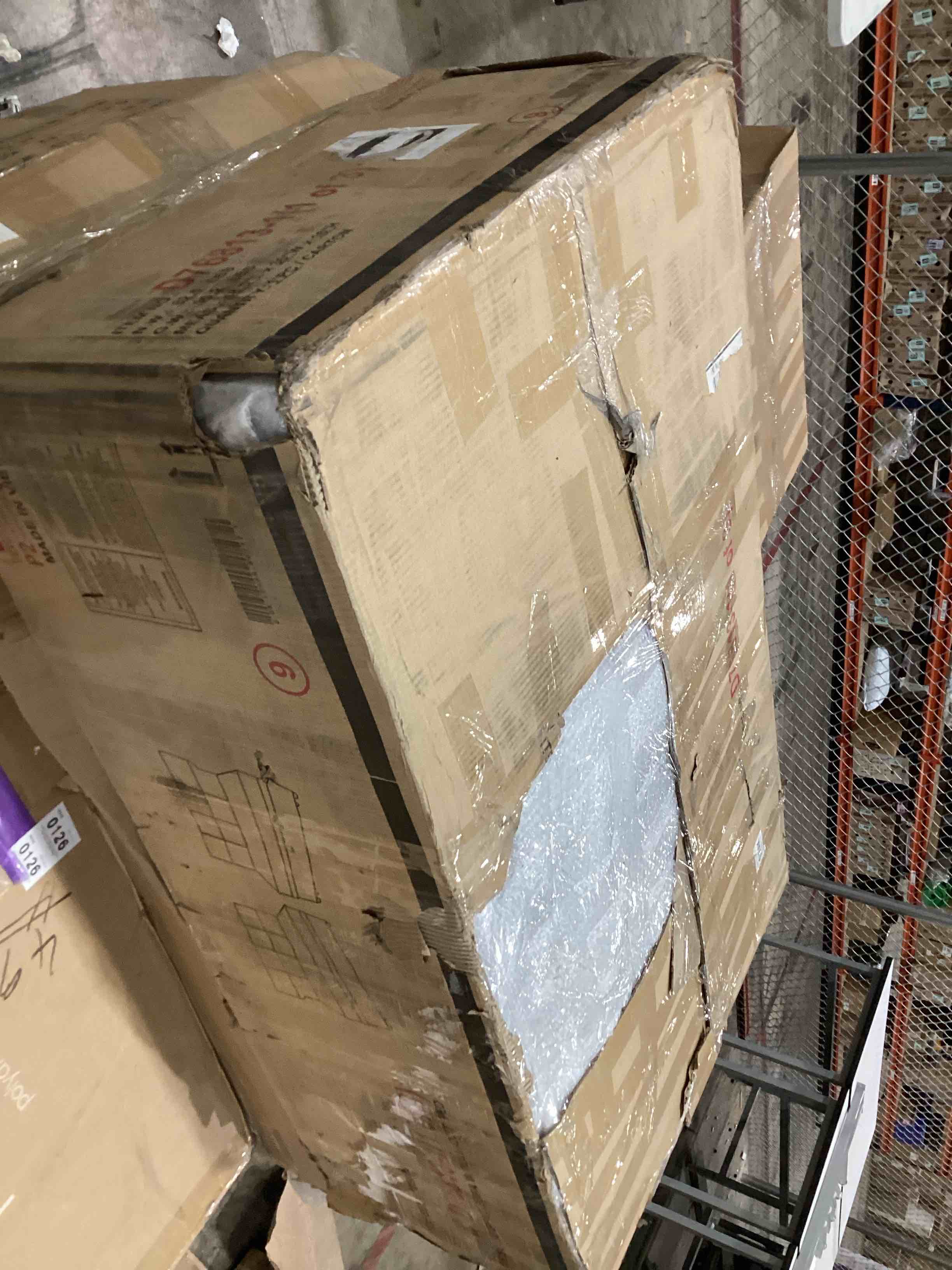https://s3.amazonaws.com/lotting-images-prod/bidfta/TEA1967348_1758653554530.jpeg