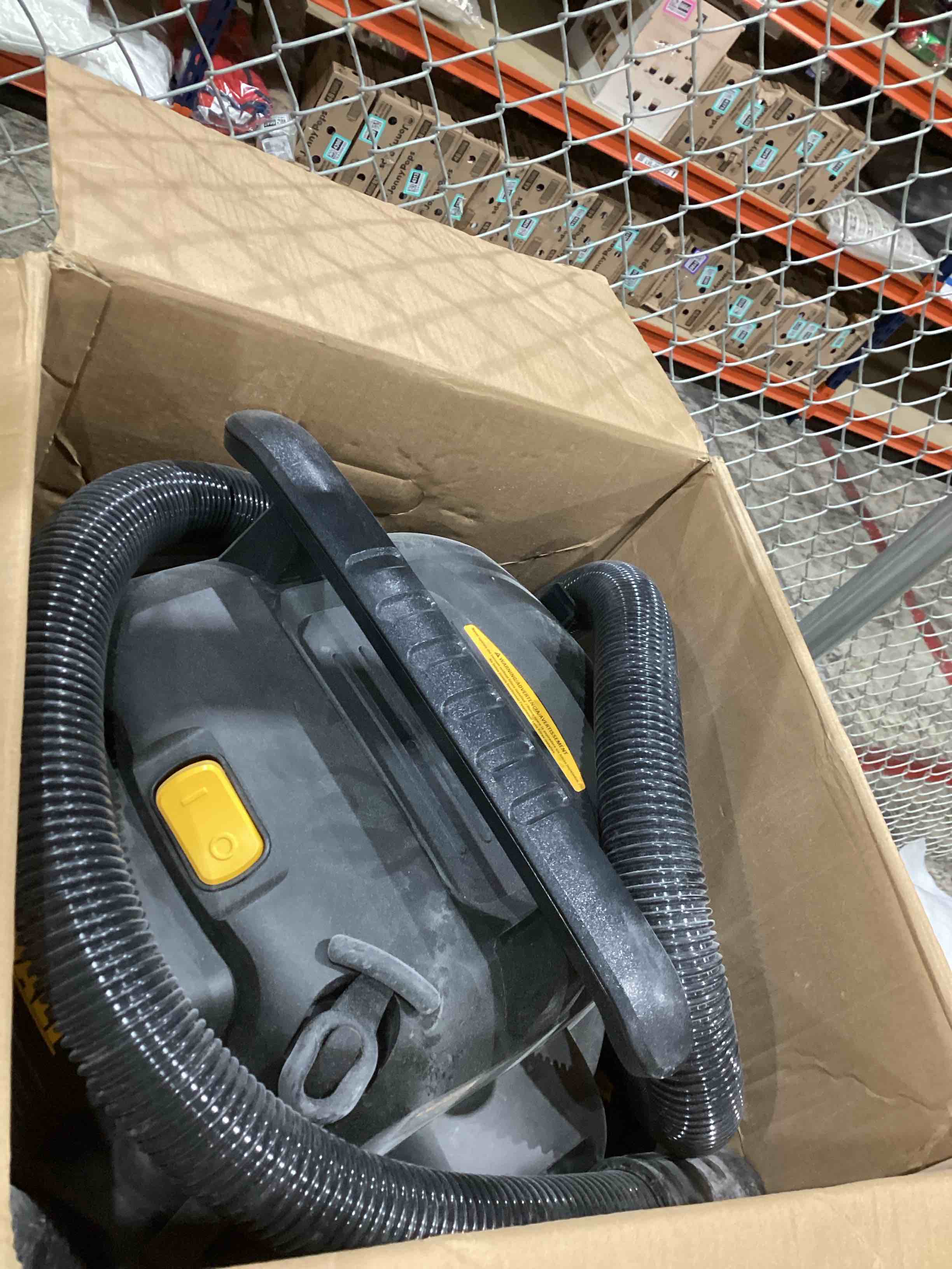 https://s3.amazonaws.com/lotting-images-prod/bidfta/TEA1967413_1758799204646.jpeg