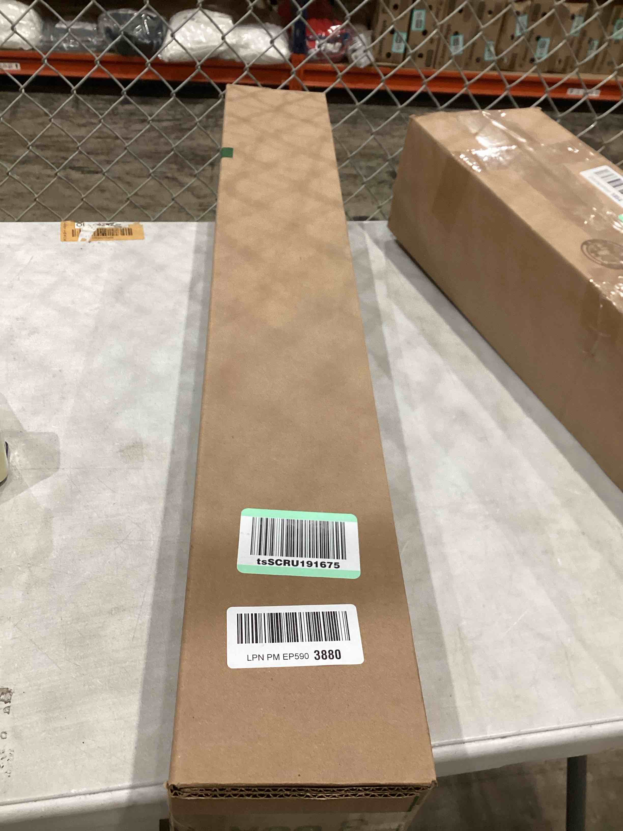 https://s3.amazonaws.com/lotting-images-prod/bidfta/TEA1967489_1758811437226.jpeg