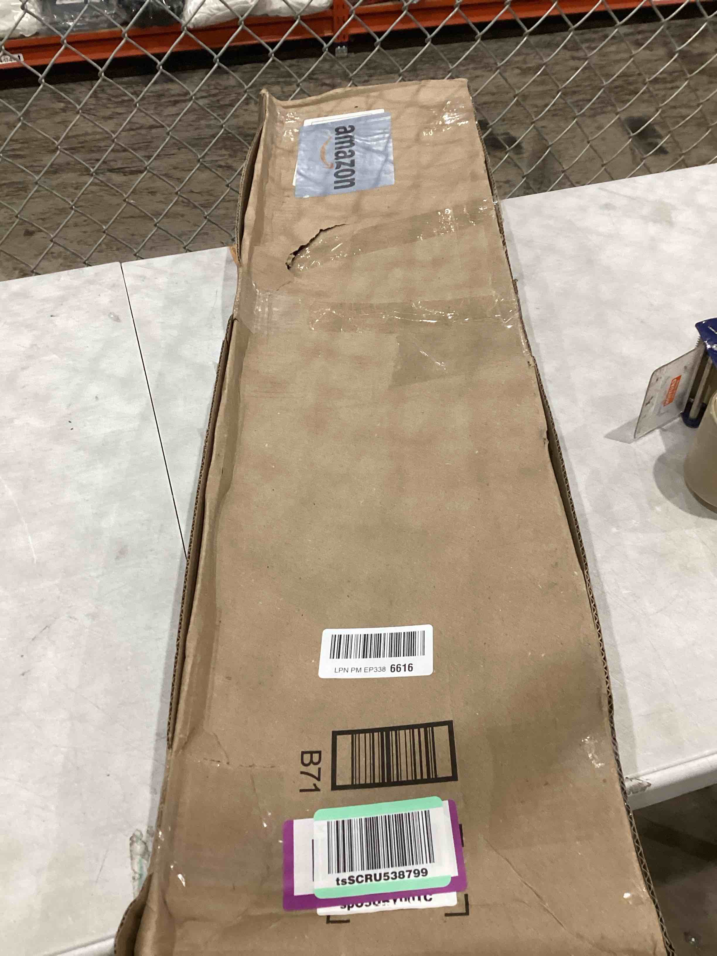 https://s3.amazonaws.com/lotting-images-prod/bidfta/TEA1967506_1758814370929.jpeg