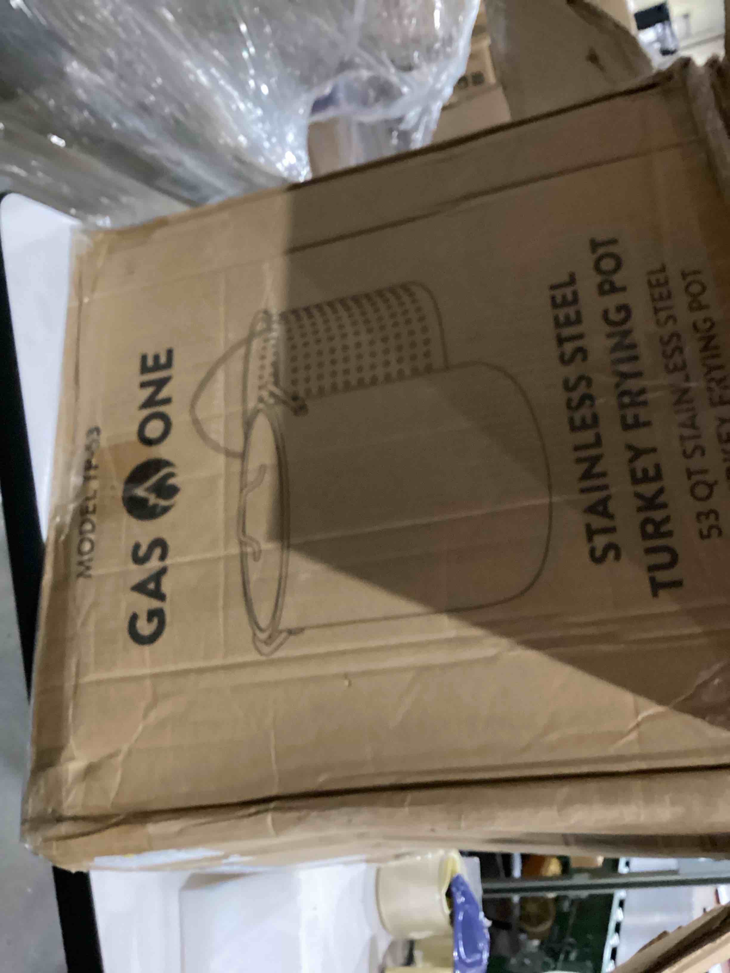 https://s3.amazonaws.com/lotting-images-prod/bidfta/TEA1967767_1759339330415.jpeg