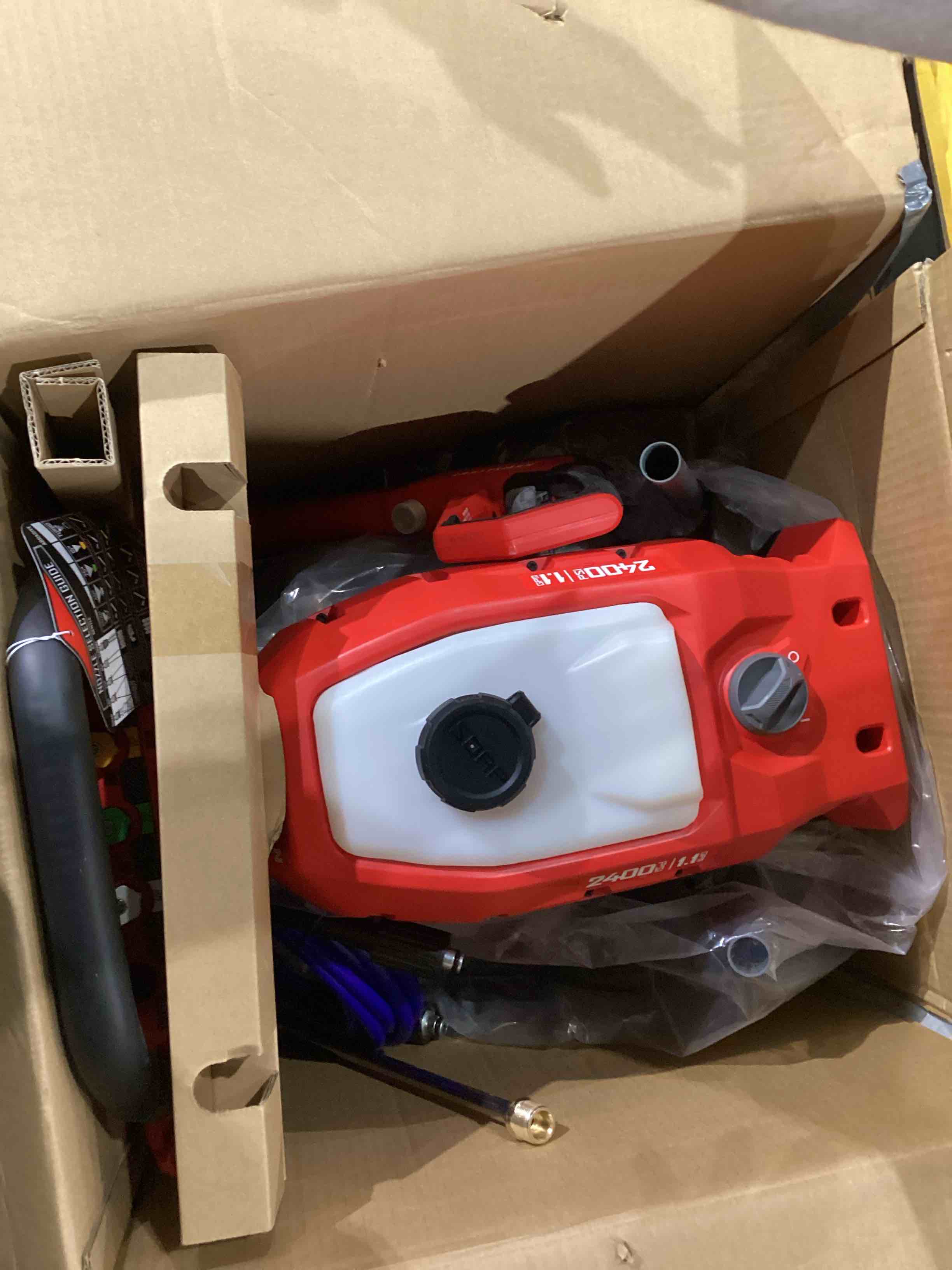 https://s3.amazonaws.com/lotting-images-prod/bidfta/TEA1967833_1759408897972.jpeg