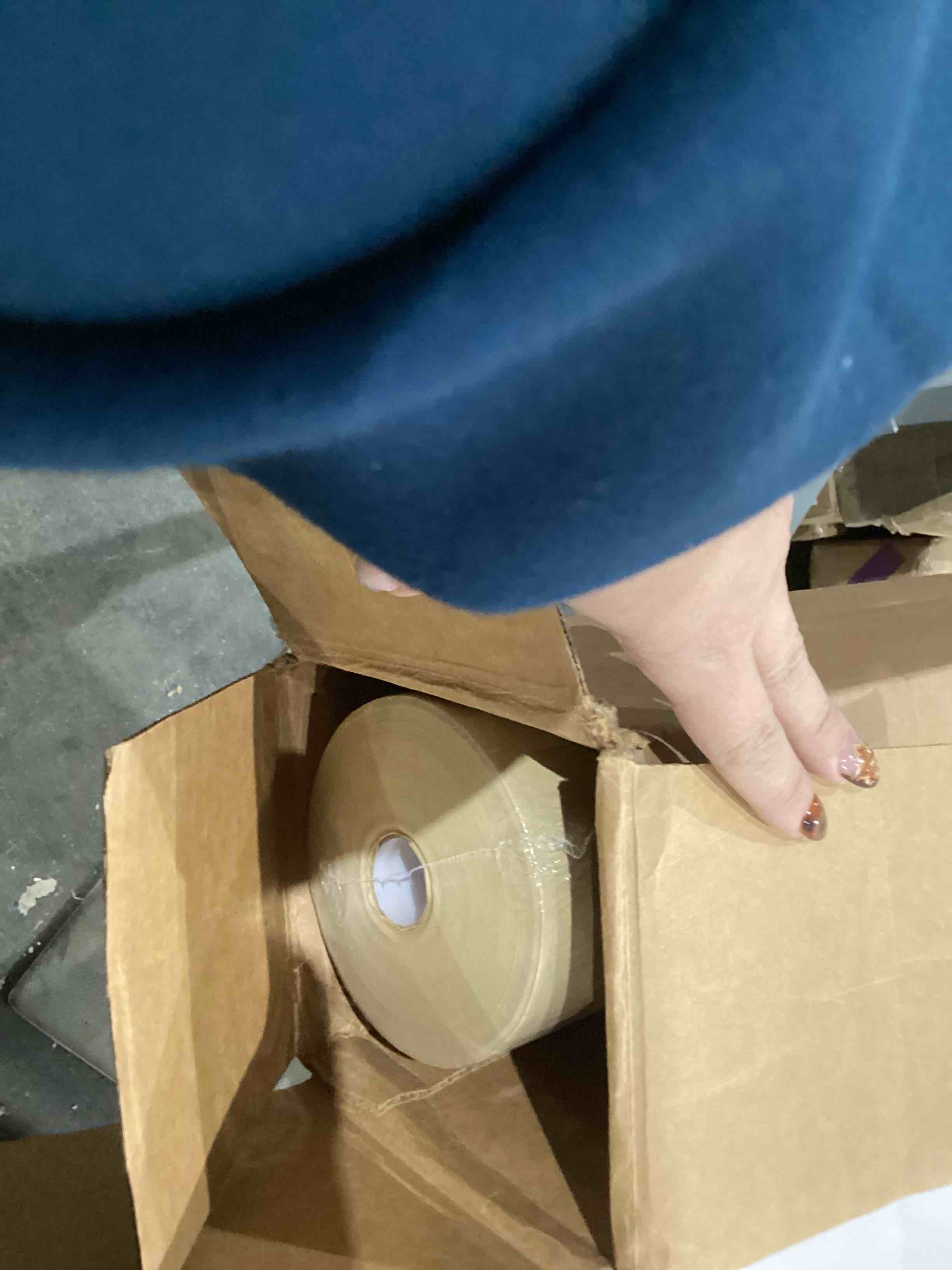 https://s3.amazonaws.com/lotting-images-prod/bidfta/TEA1968351_1760118410880.jpeg