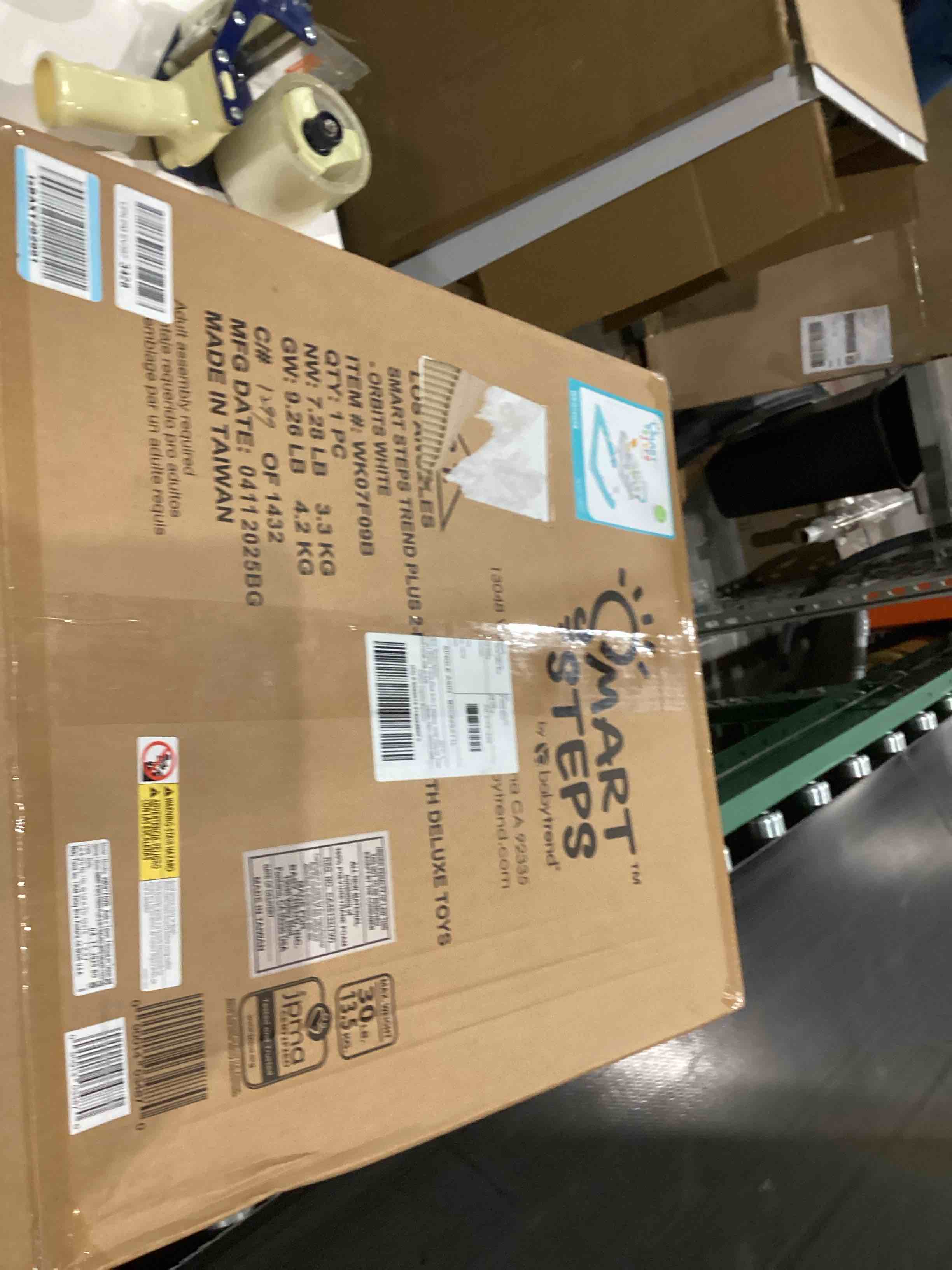 https://s3.amazonaws.com/lotting-images-prod/bidfta/TEA1968502_1760441087353.jpeg