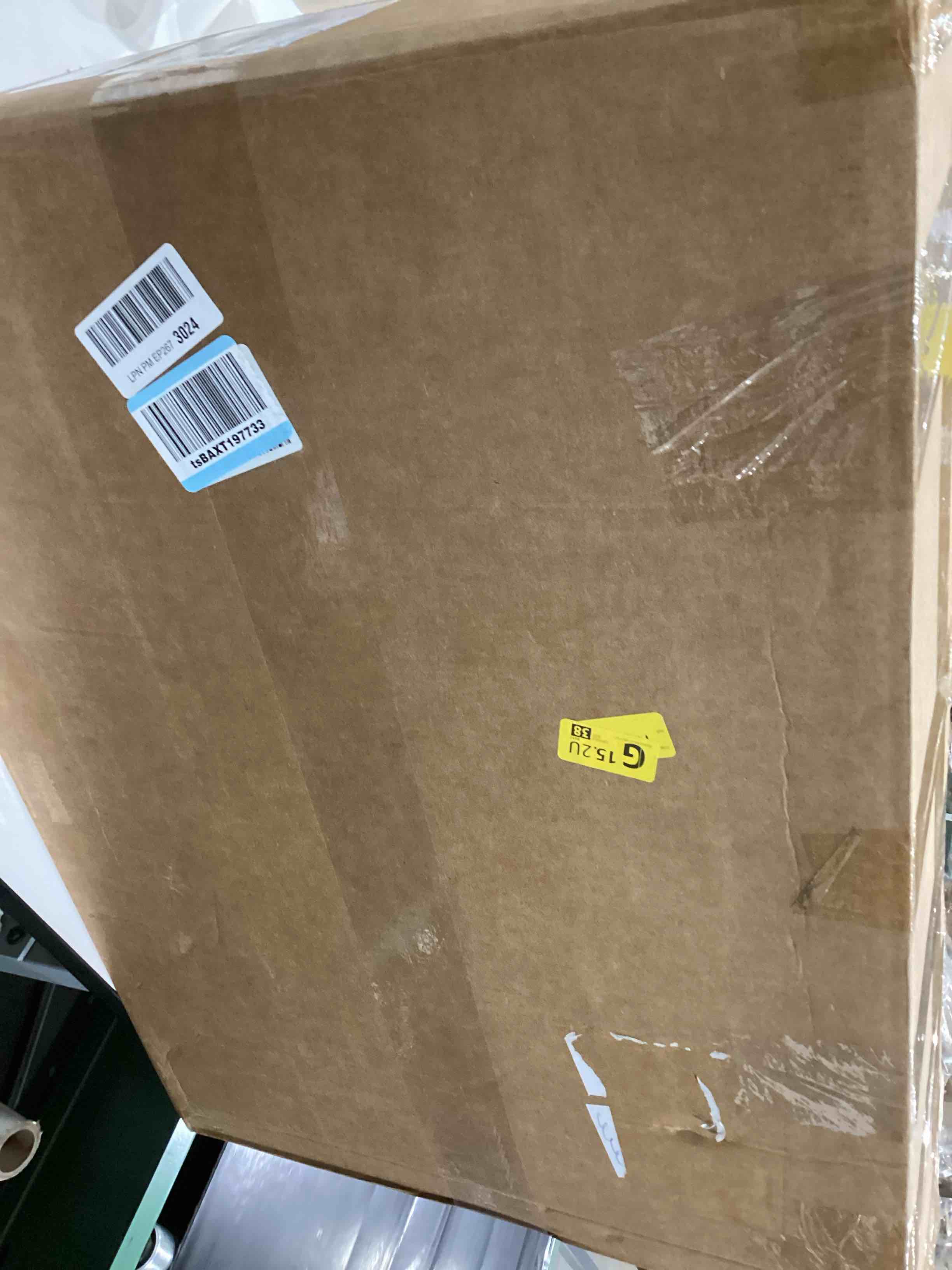 https://s3.amazonaws.com/lotting-images-prod/bidfta/TEA1968525_1760446324382.jpeg