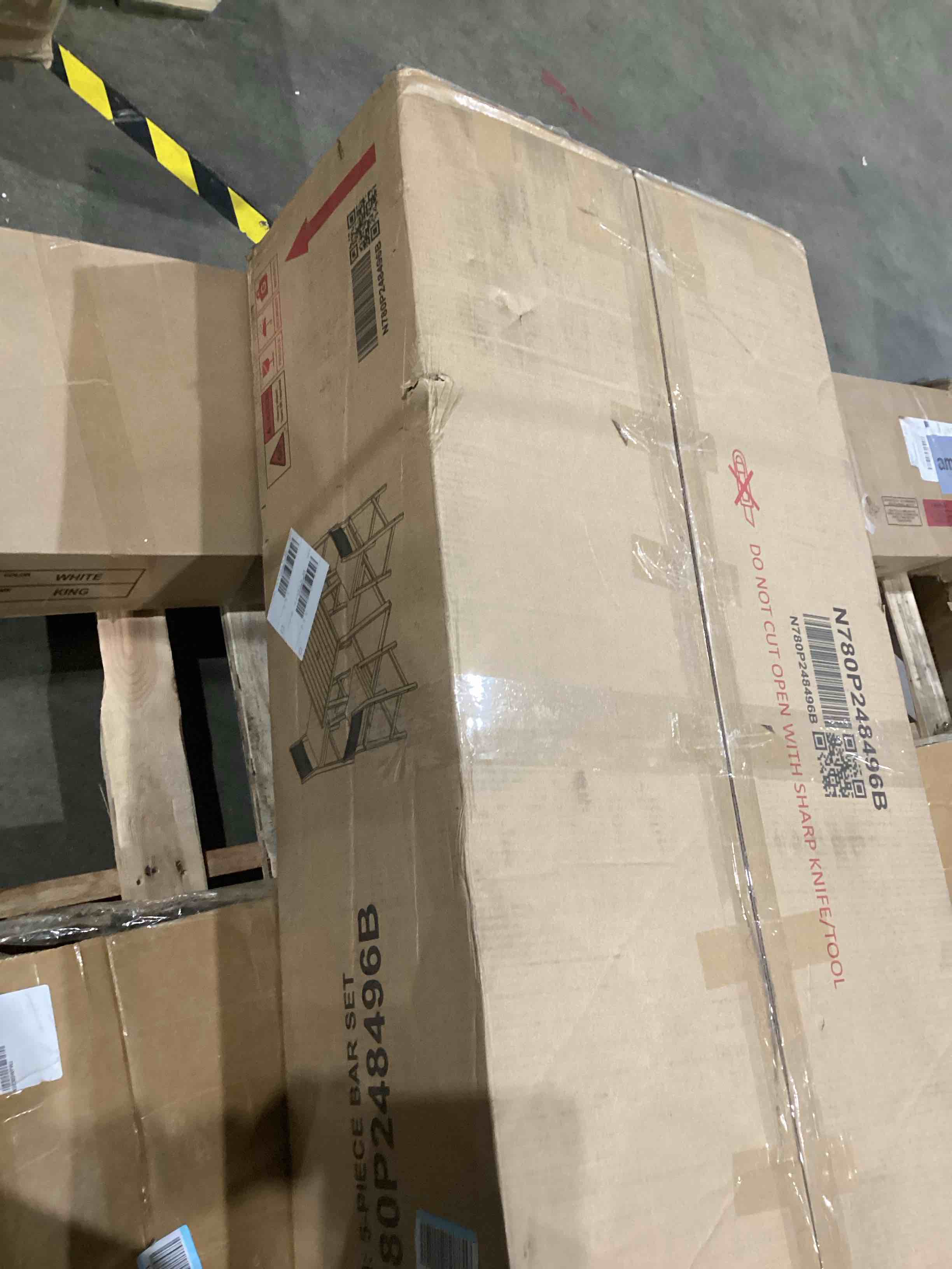 https://s3.amazonaws.com/lotting-images-prod/bidfta/TEA1968618_1760615488998.jpeg