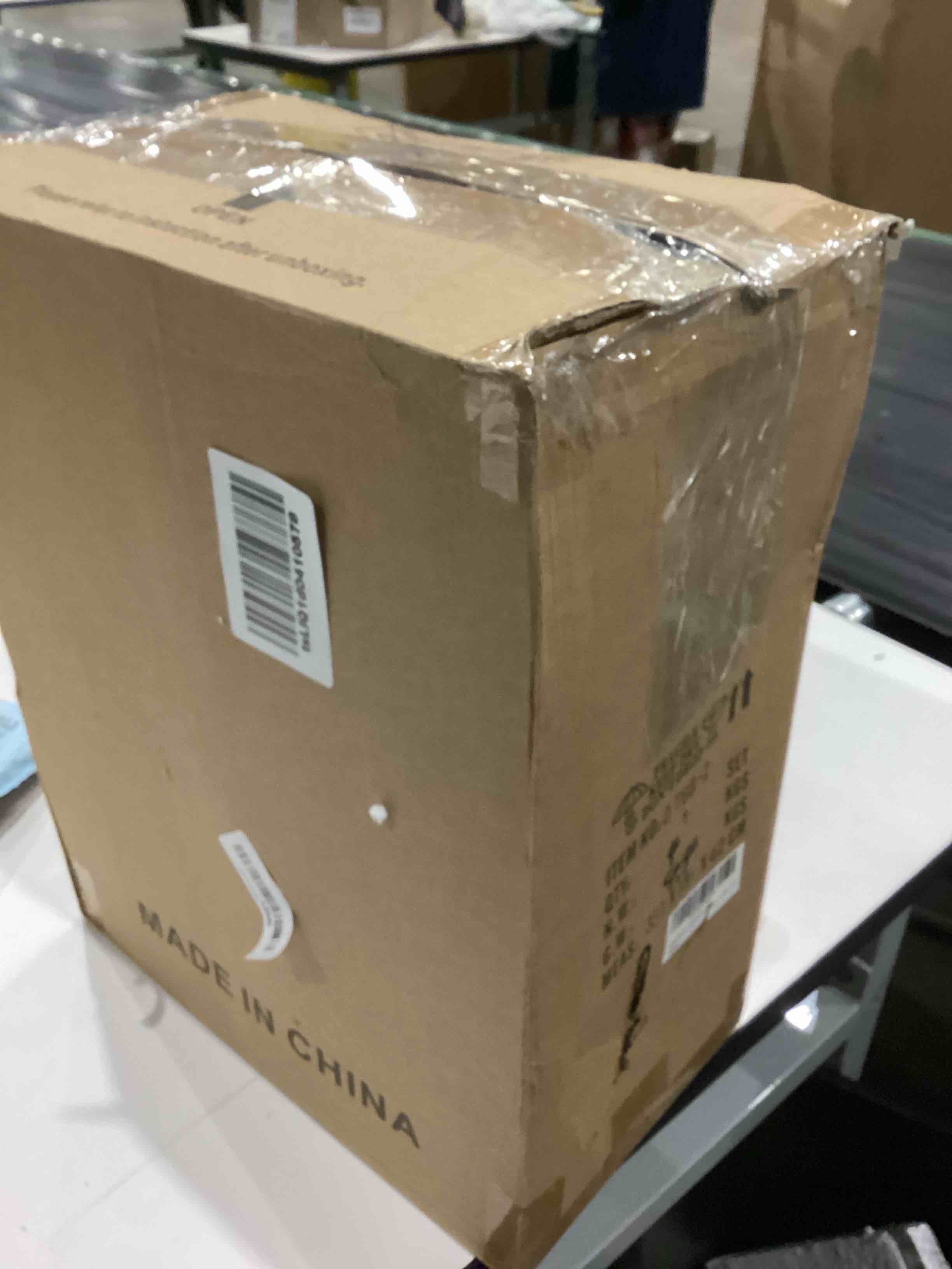 https://s3.amazonaws.com/lotting-images-prod/bidfta/TEA1968710_1760794143063.jpeg