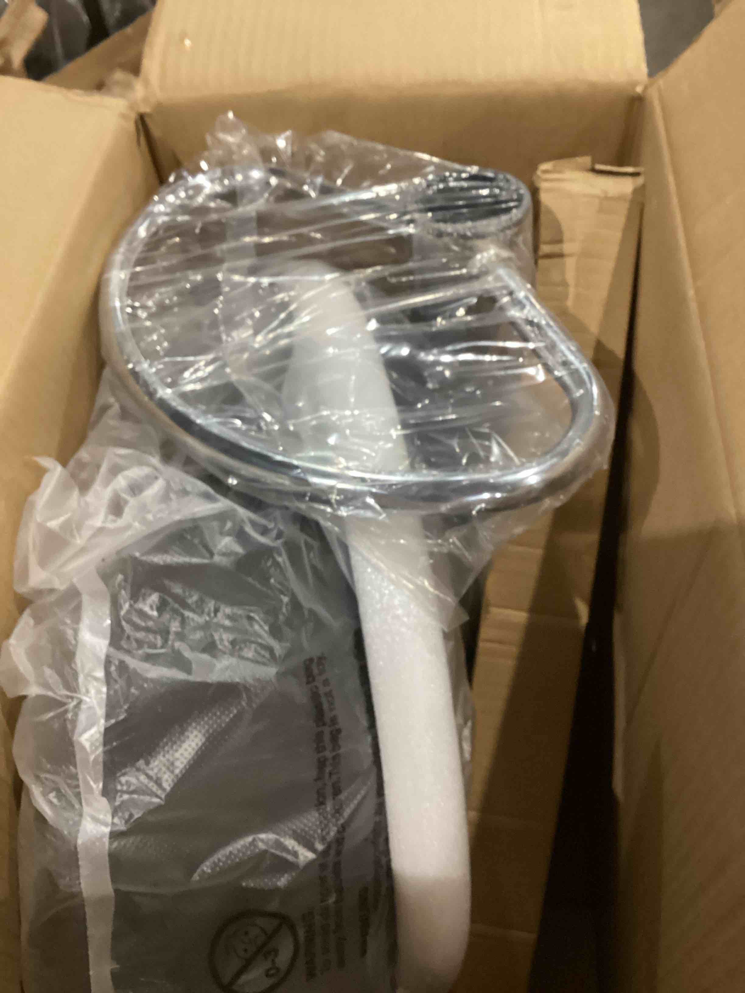 https://s3.amazonaws.com/lotting-images-prod/bidfta/TEA1968711_1760794345706.jpeg