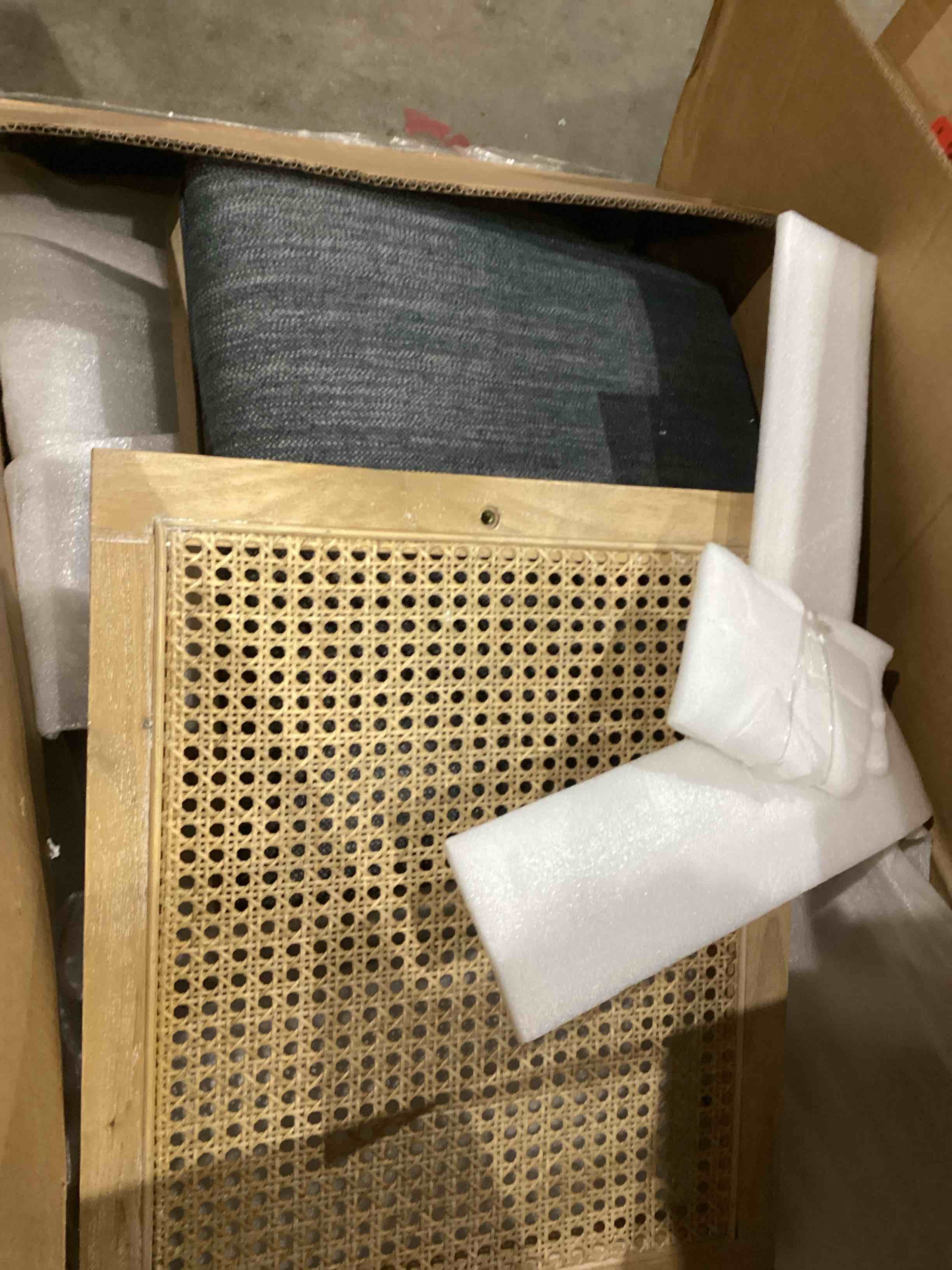 https://s3.amazonaws.com/lotting-images-prod/bidfta/TEA1968738_1760808006443.jpeg