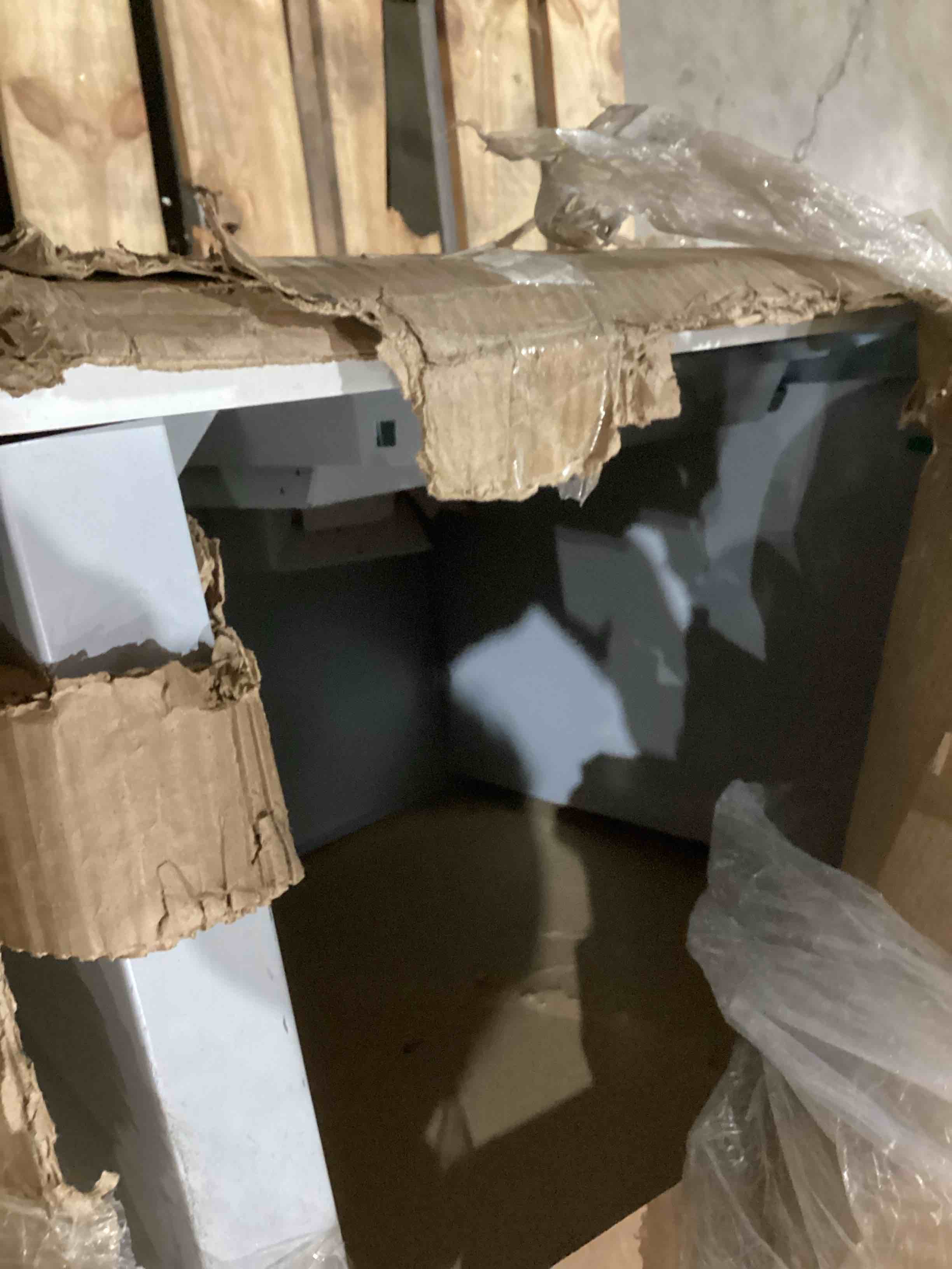 https://s3.amazonaws.com/lotting-images-prod/bidfta/TEA1968797_1761050310208.jpeg