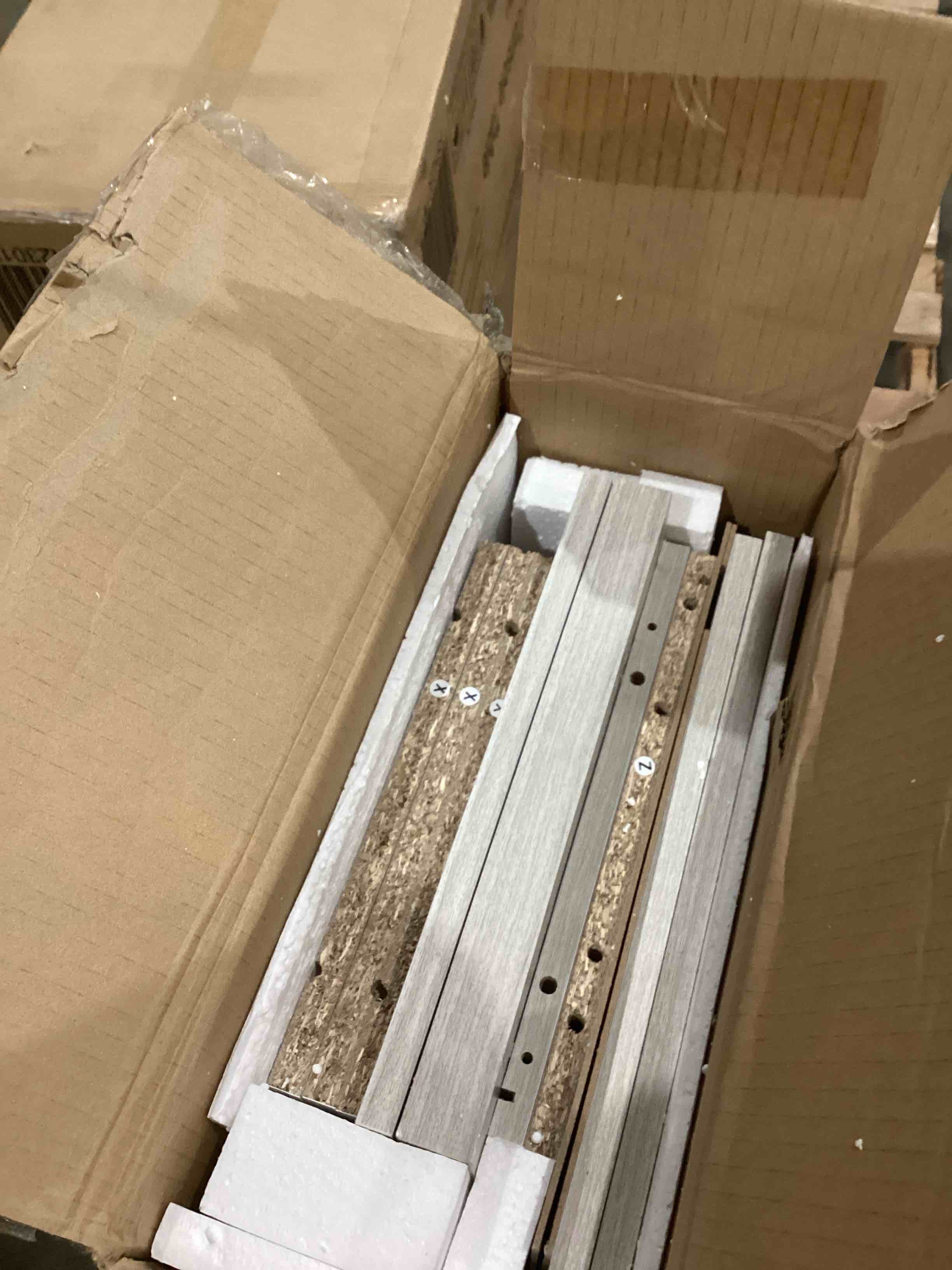 https://s3.amazonaws.com/lotting-images-prod/bidfta/TEA1968863_1761223575482.jpeg