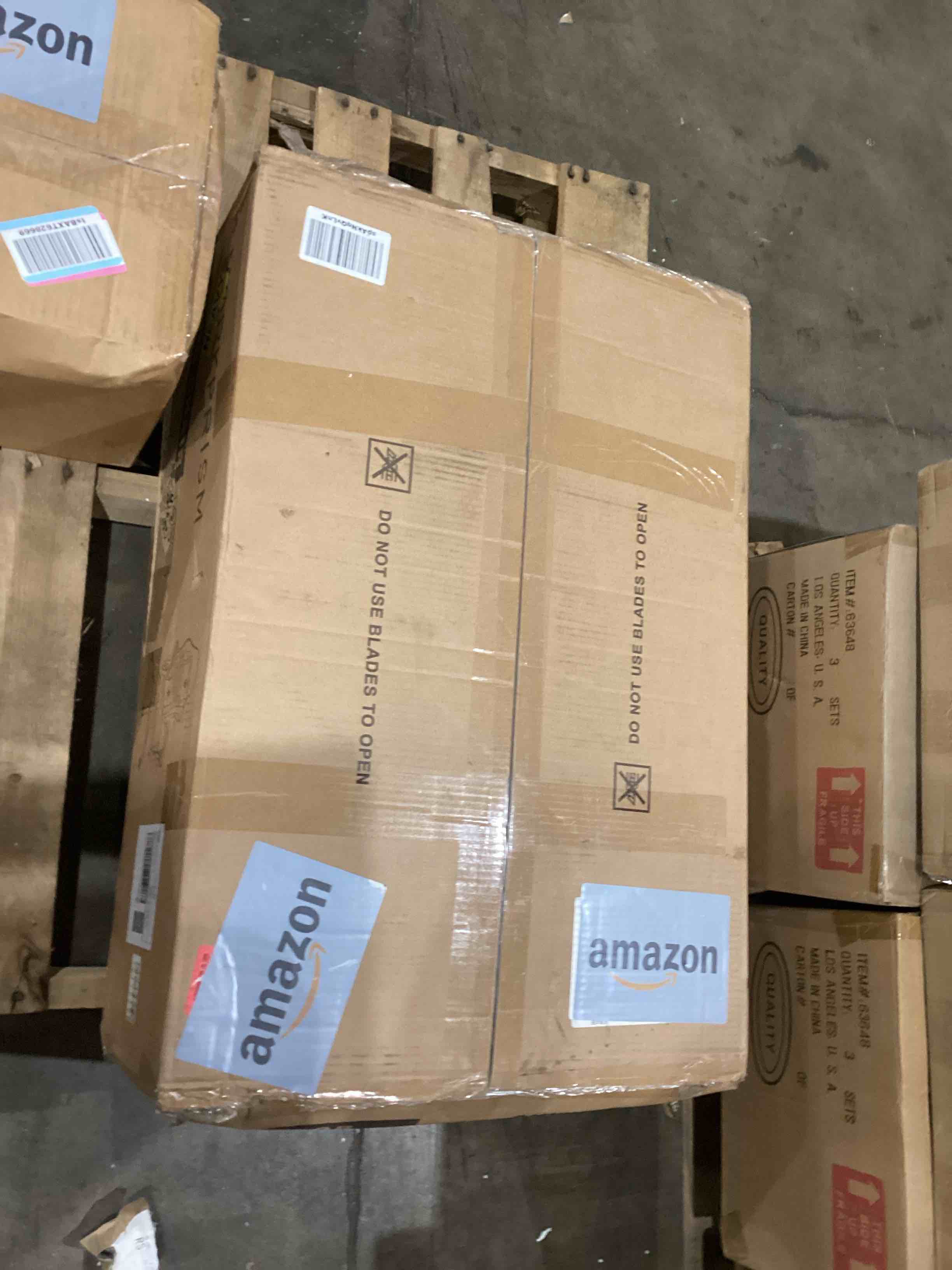 https://s3.amazonaws.com/lotting-images-prod/bidfta/TEA1987083_1757683996447.jpeg