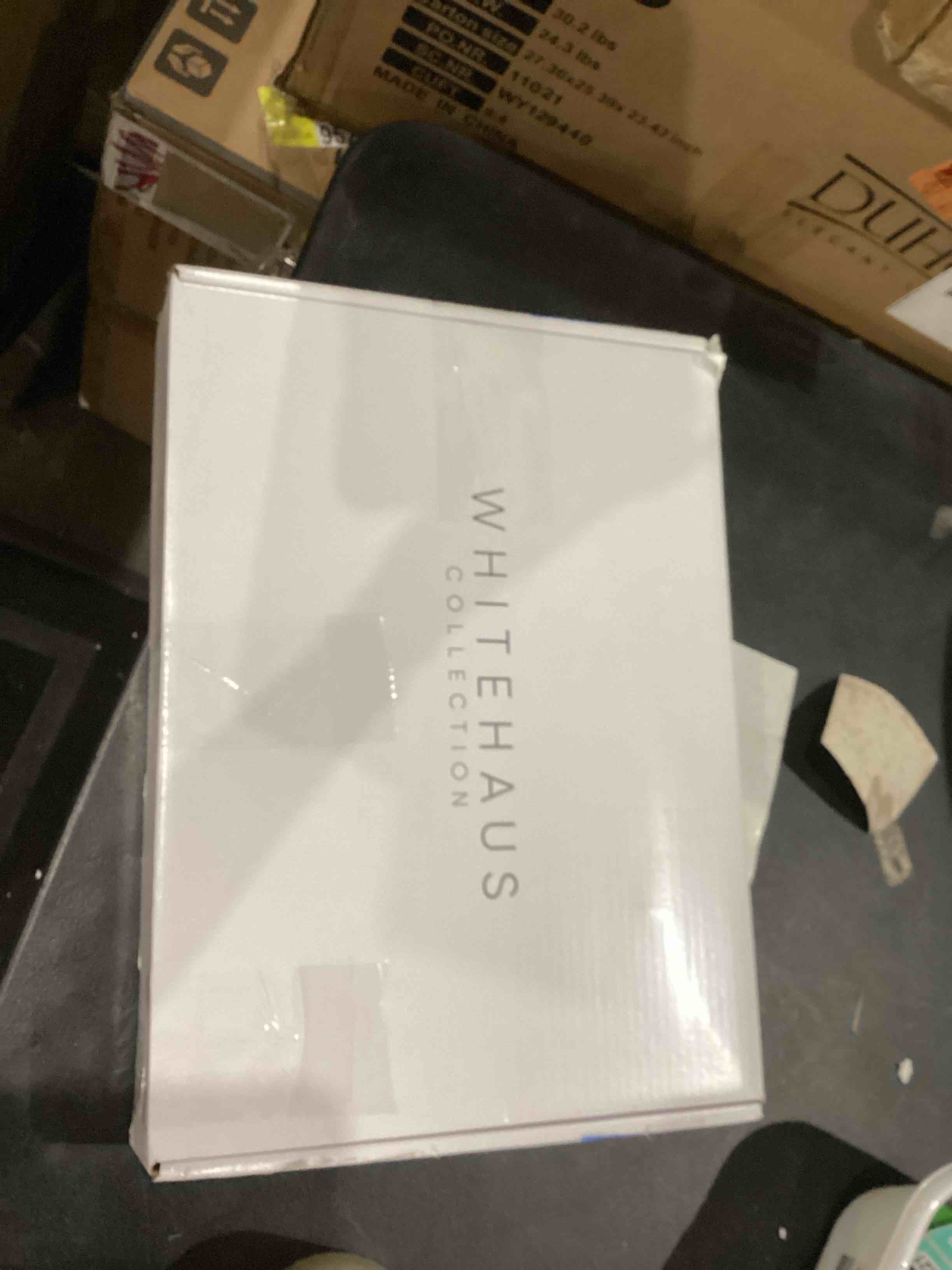 https://s3.amazonaws.com/lotting-images-prod/bidfta/TEA1987205_1757949269856.jpeg