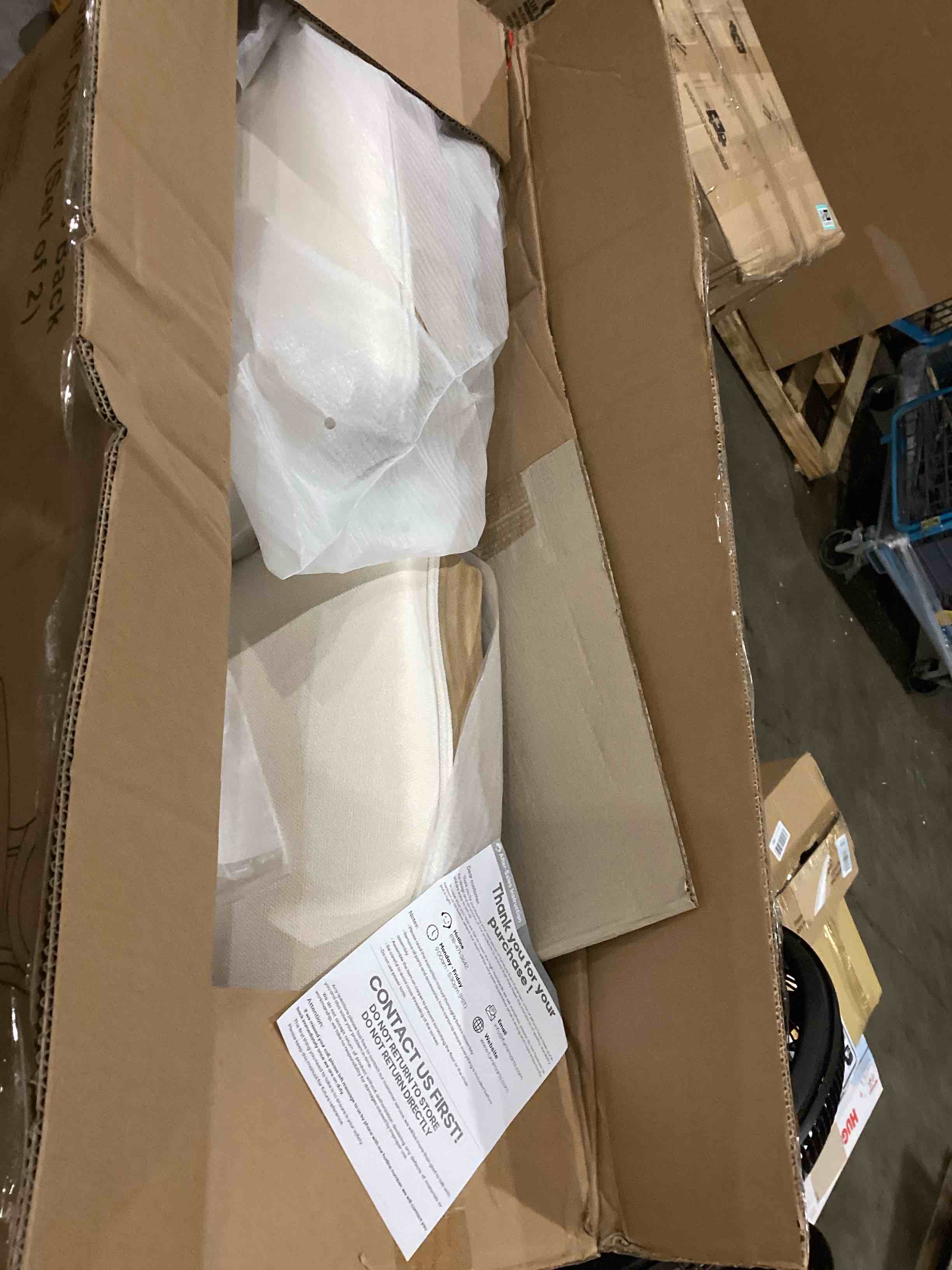 https://s3.amazonaws.com/lotting-images-prod/bidfta/TEA1987242_1758032643698.jpeg