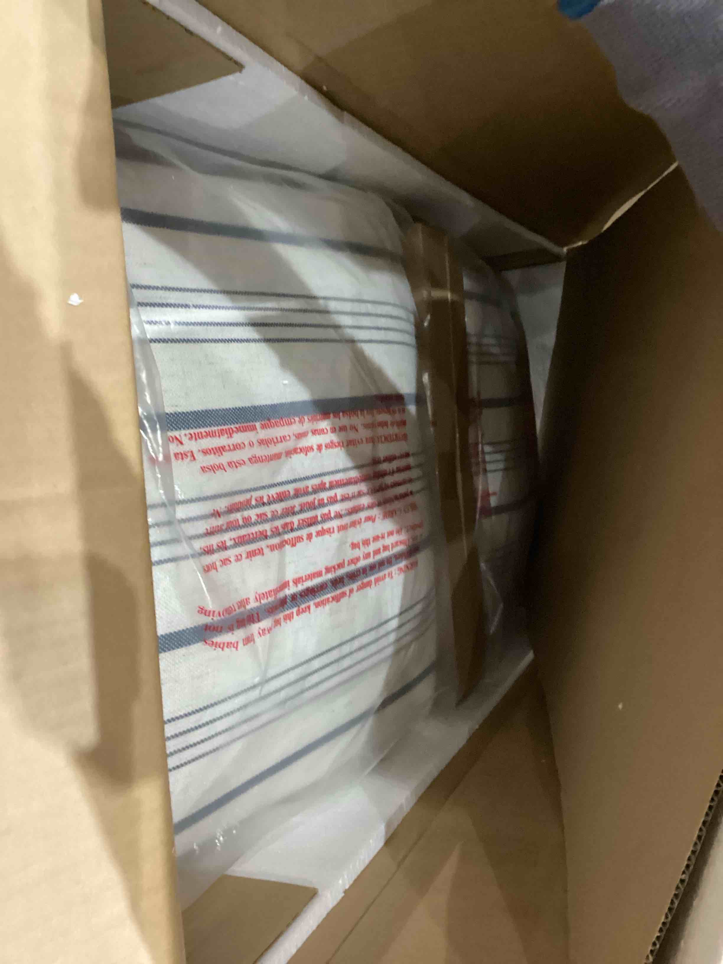 https://s3.amazonaws.com/lotting-images-prod/bidfta/TEA1987252_1758037859772.jpeg