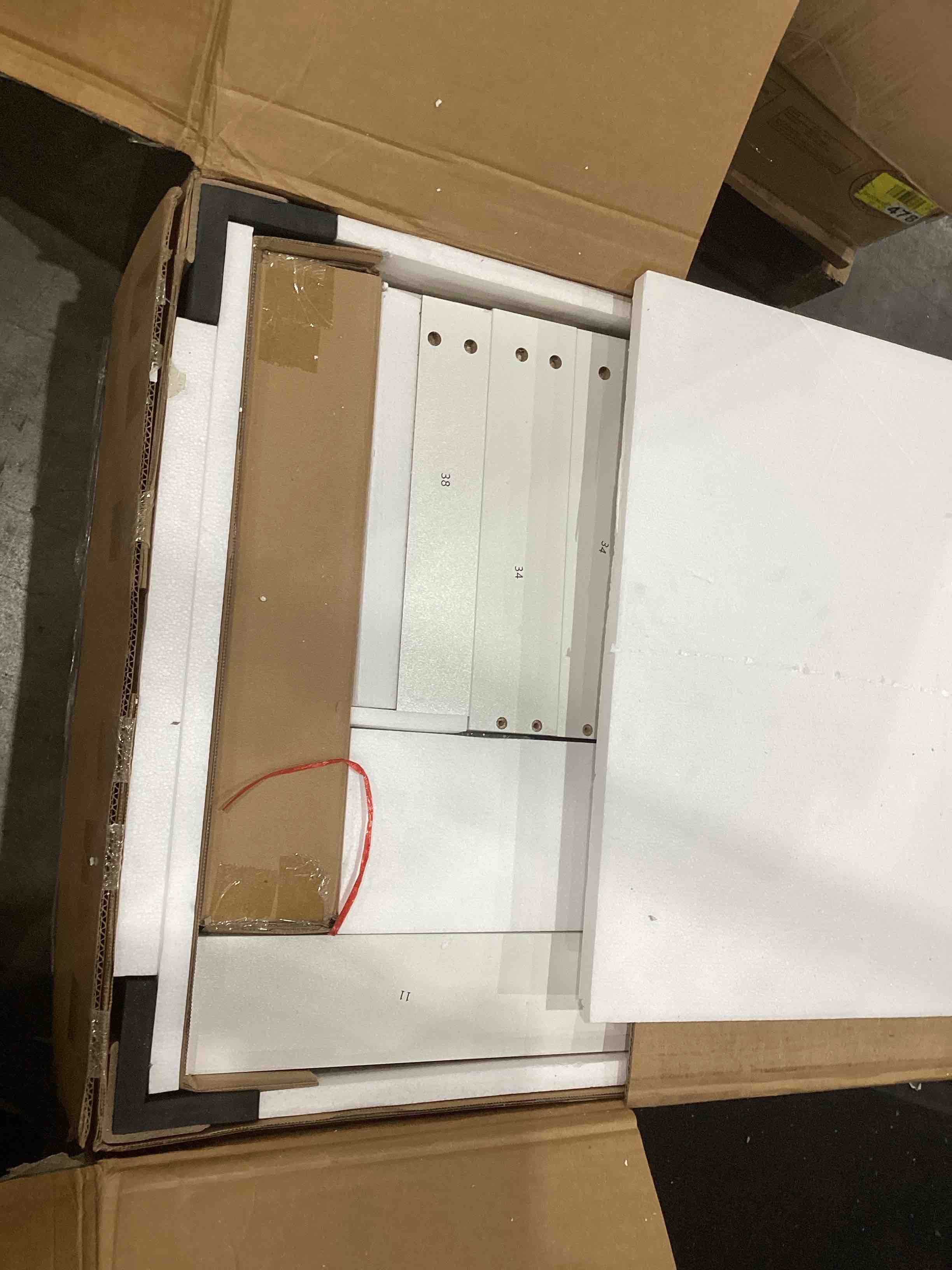 https://s3.amazonaws.com/lotting-images-prod/bidfta/TEA1987307_1758134623923.jpeg