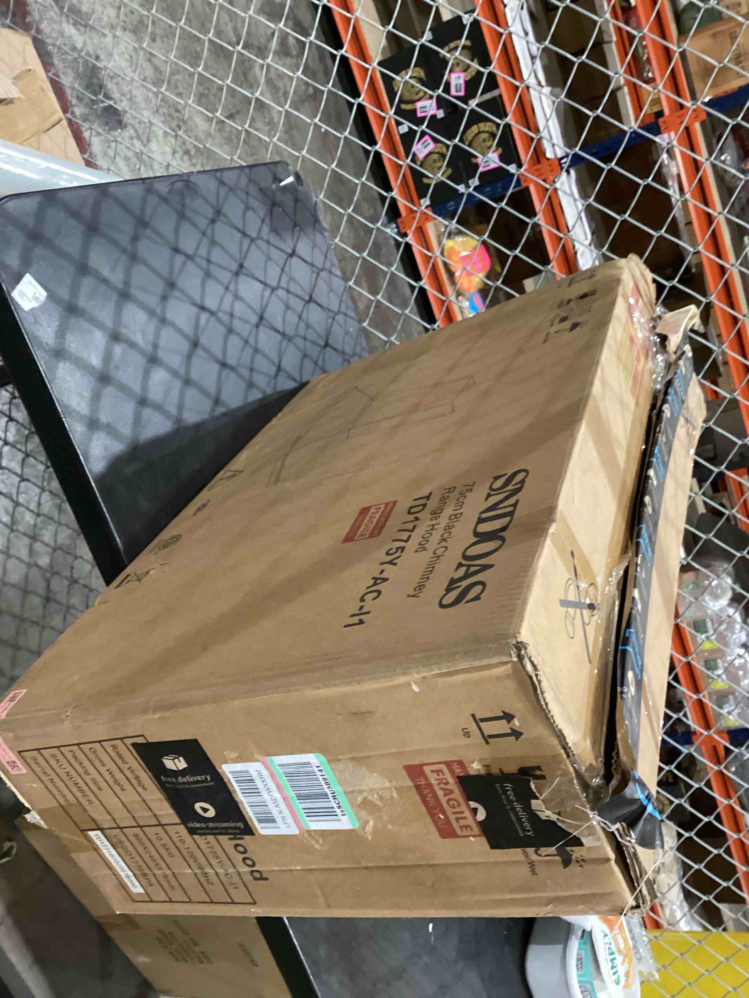 https://s3.amazonaws.com/lotting-images-prod/bidfta/TEA1987625_1758806880997.jpeg