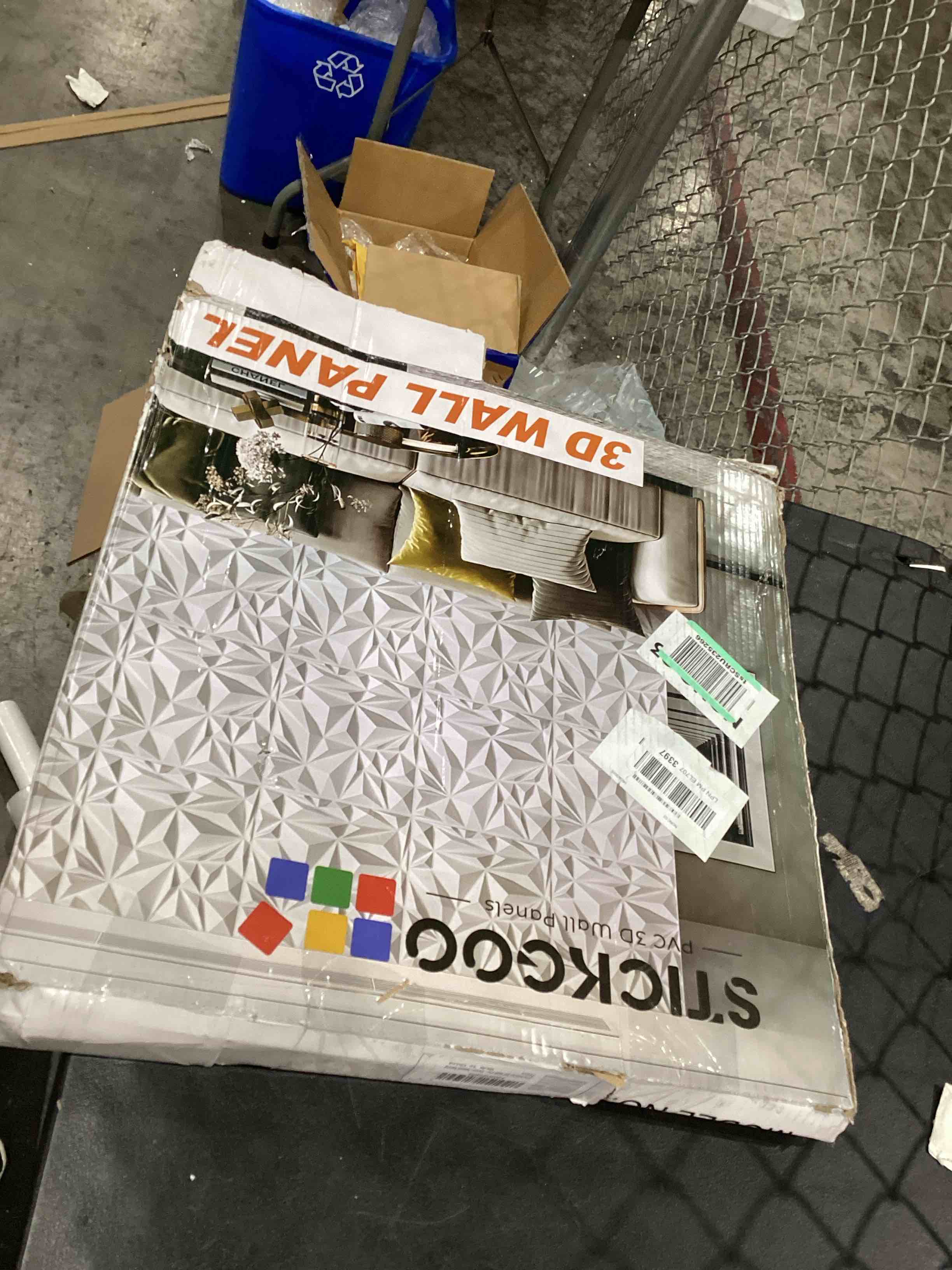 https://s3.amazonaws.com/lotting-images-prod/bidfta/TEA1987659_1758811669827.jpeg