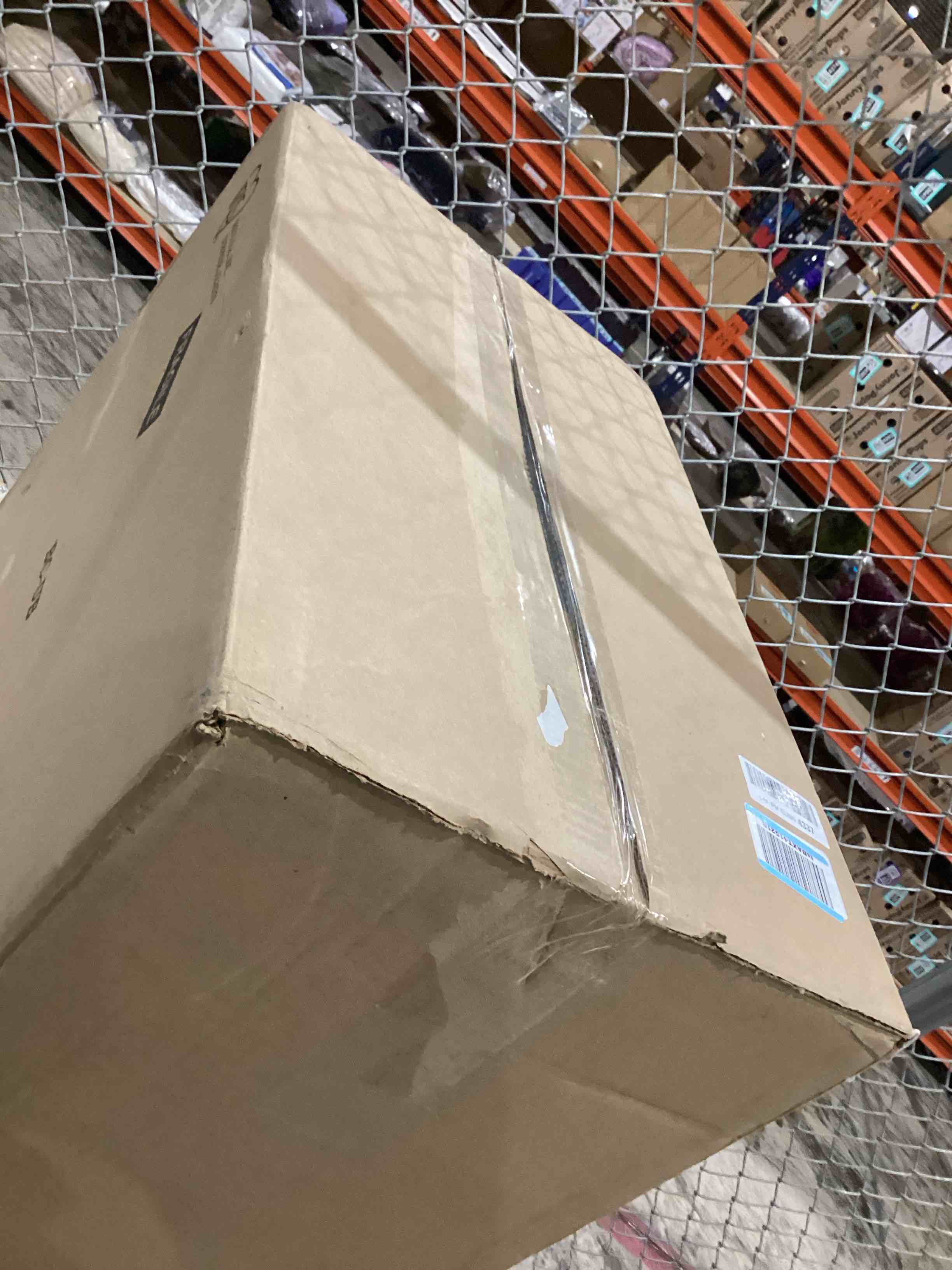 https://s3.amazonaws.com/lotting-images-prod/bidfta/TEA1987758_1758896665192.jpeg