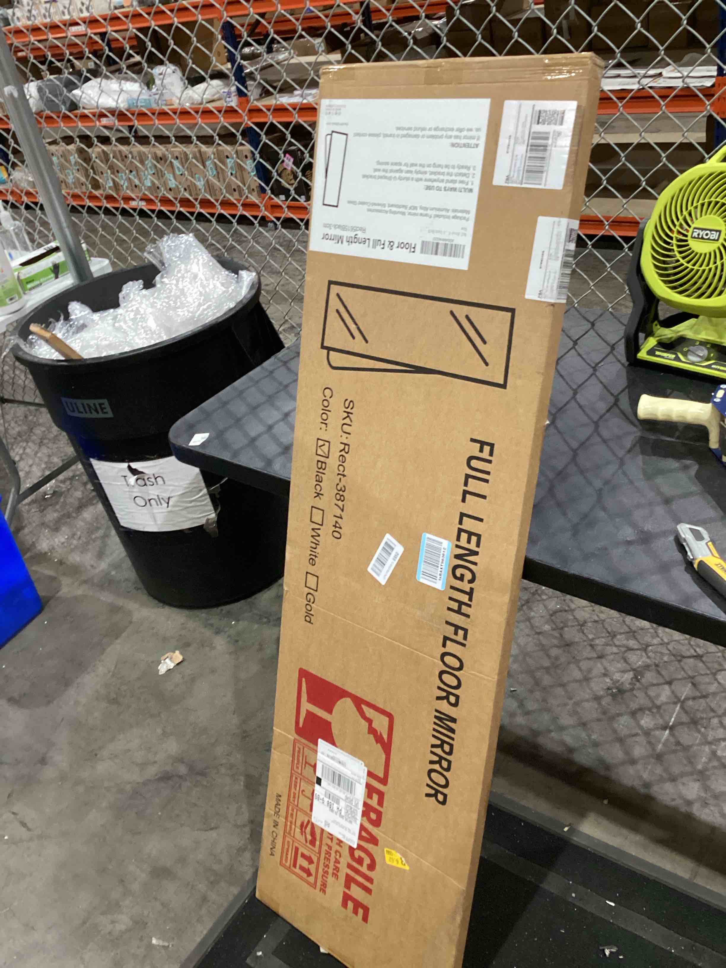 https://s3.amazonaws.com/lotting-images-prod/bidfta/TEA1987760_1758901515329.jpeg