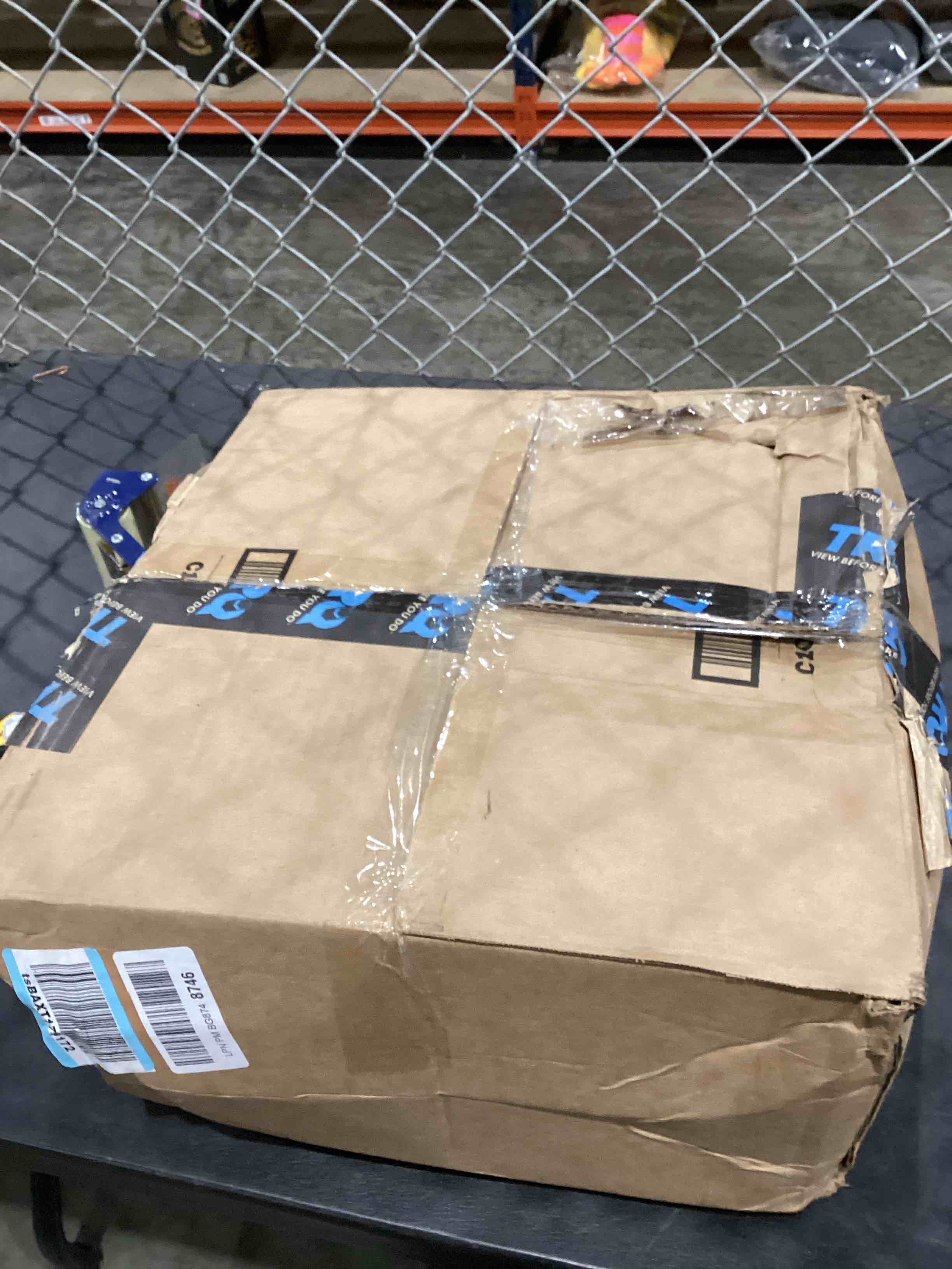 https://s3.amazonaws.com/lotting-images-prod/bidfta/TEA1987891_1759233719574.jpeg