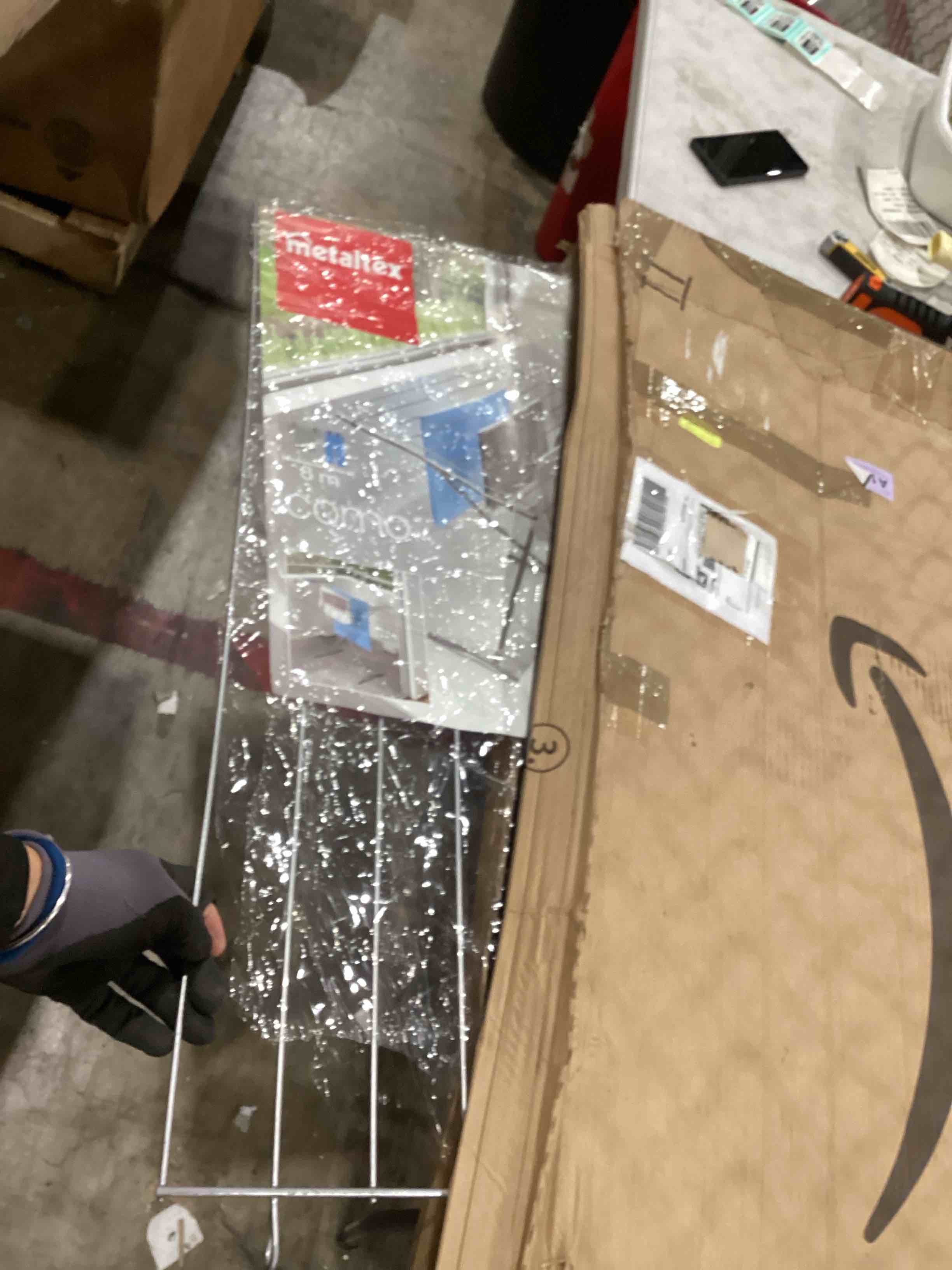 https://s3.amazonaws.com/lotting-images-prod/bidfta/TEA1988511_1759761392805.jpeg