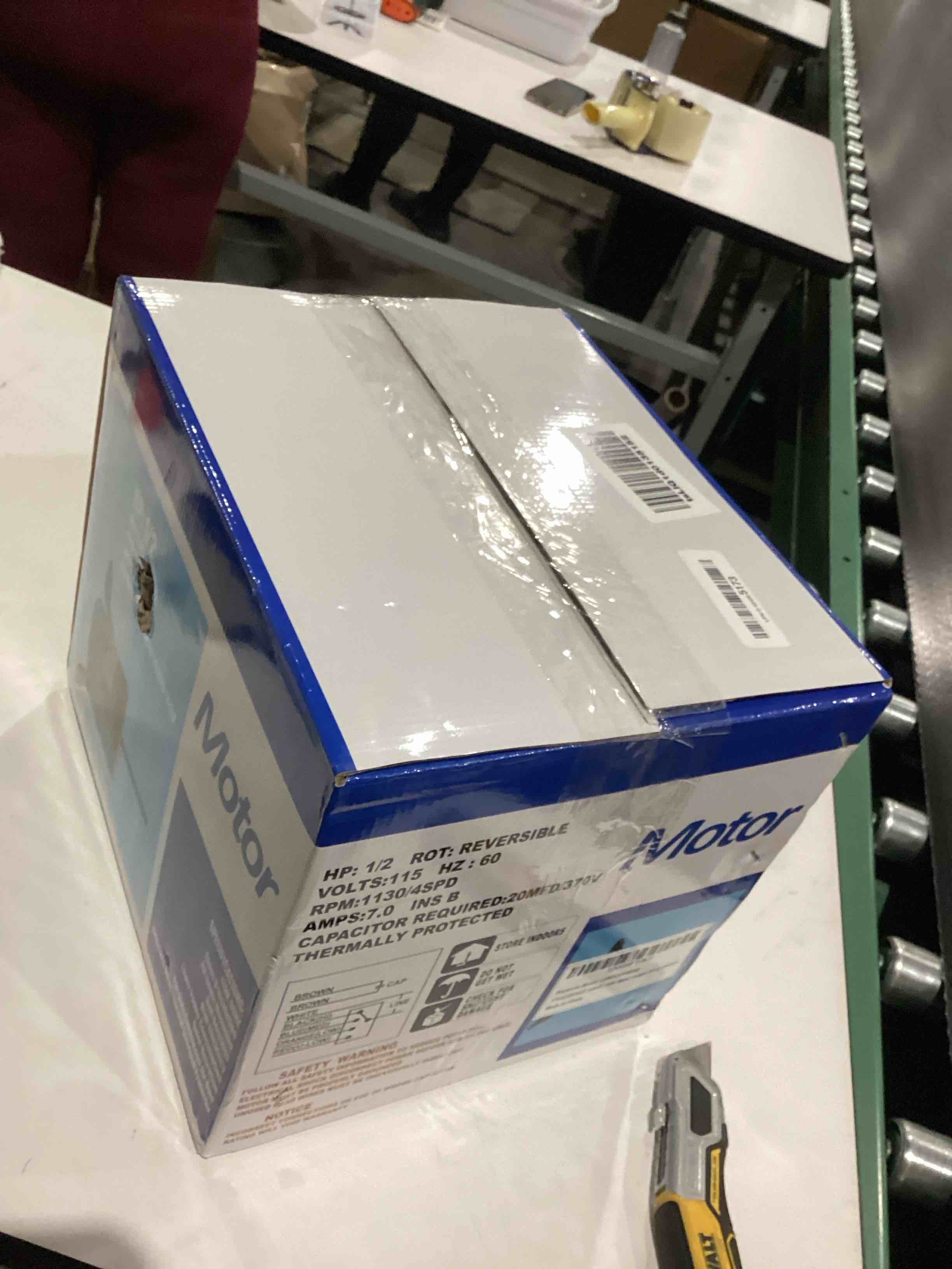 https://s3.amazonaws.com/lotting-images-prod/bidfta/TEA1989114_1760715807856.jpeg