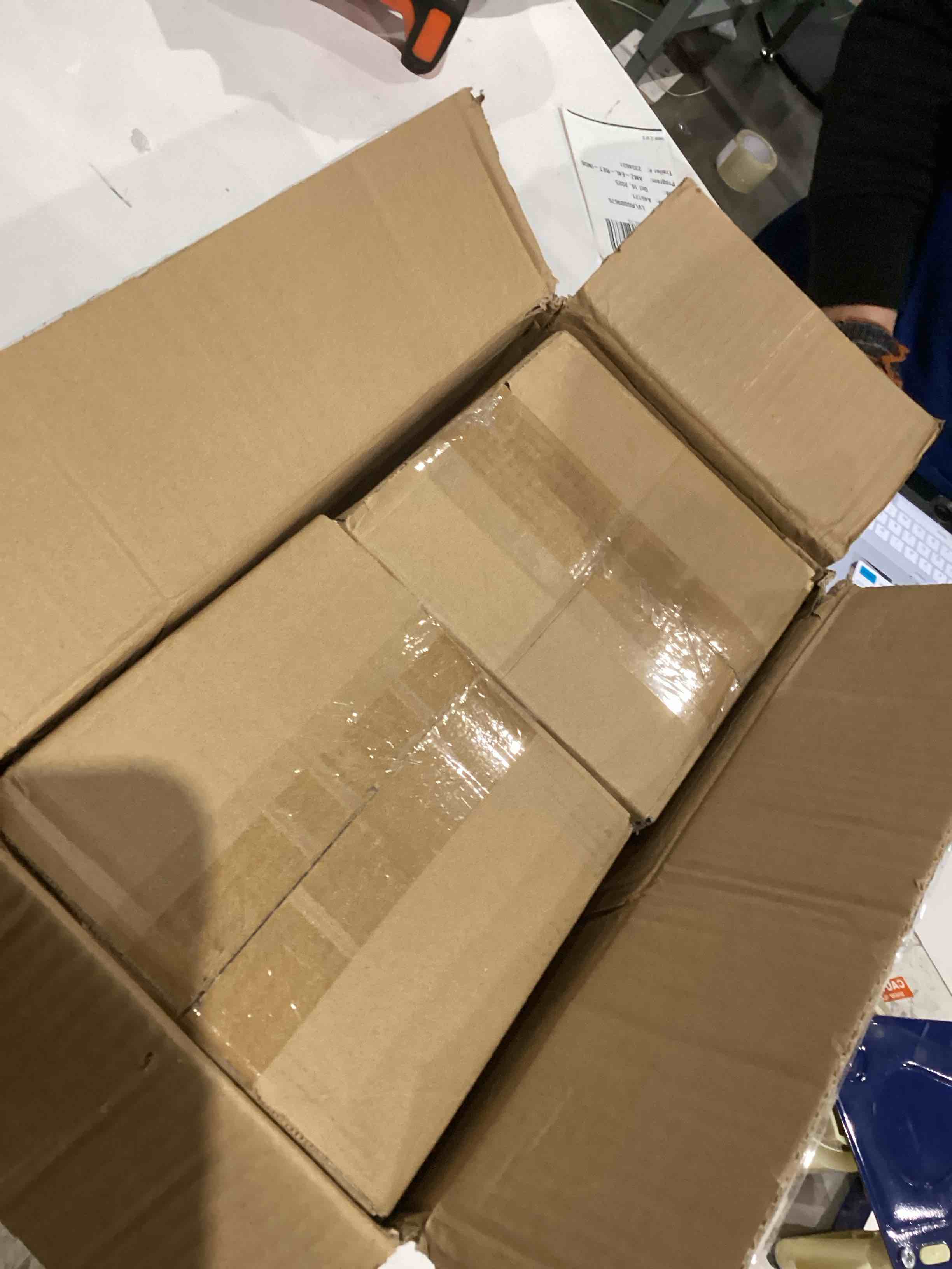 https://s3.amazonaws.com/lotting-images-prod/bidfta/TEA1989152_1760792292888.jpeg