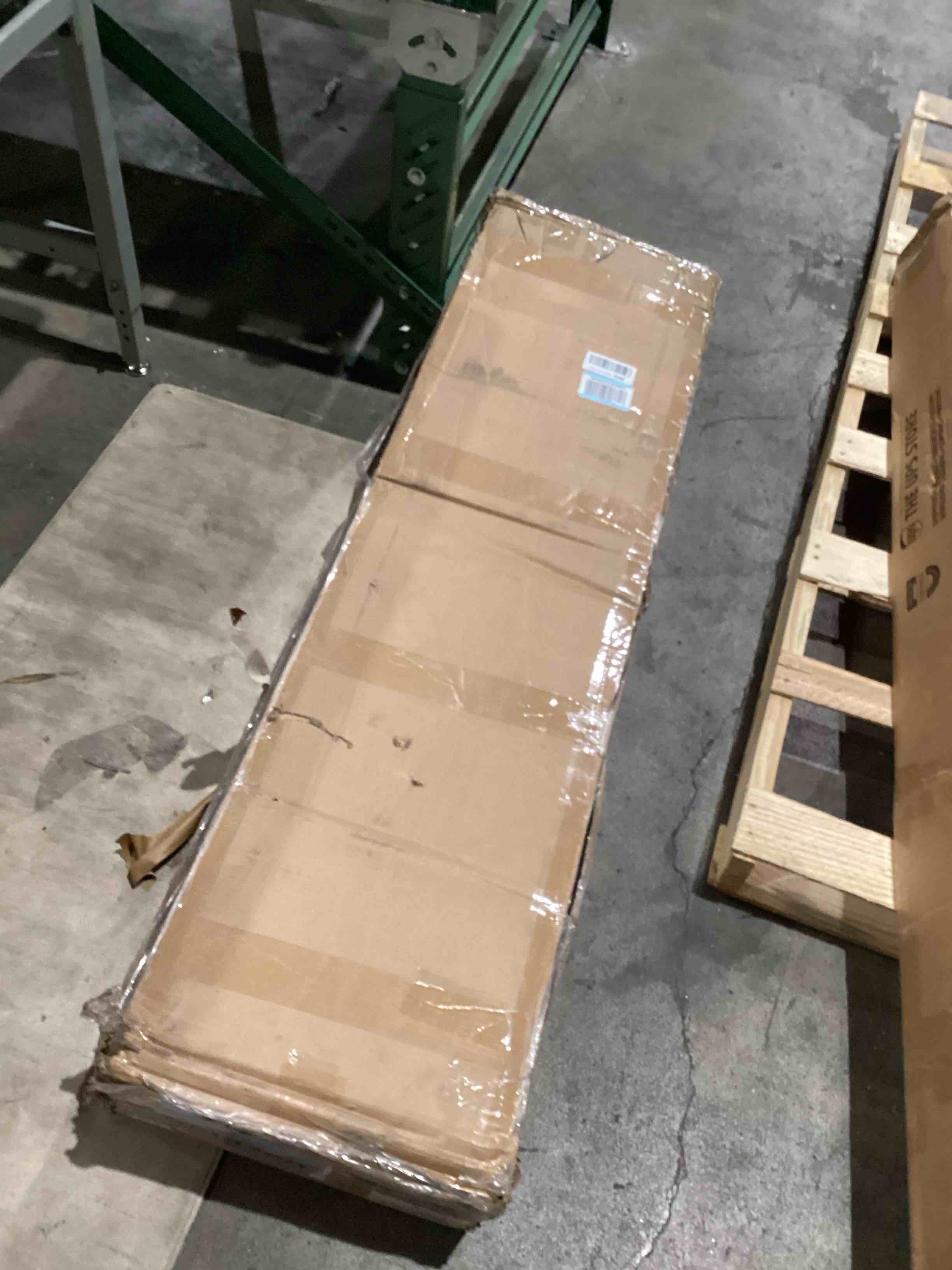 https://s3.amazonaws.com/lotting-images-prod/bidfta/TEA1989189_1760961296003.jpeg