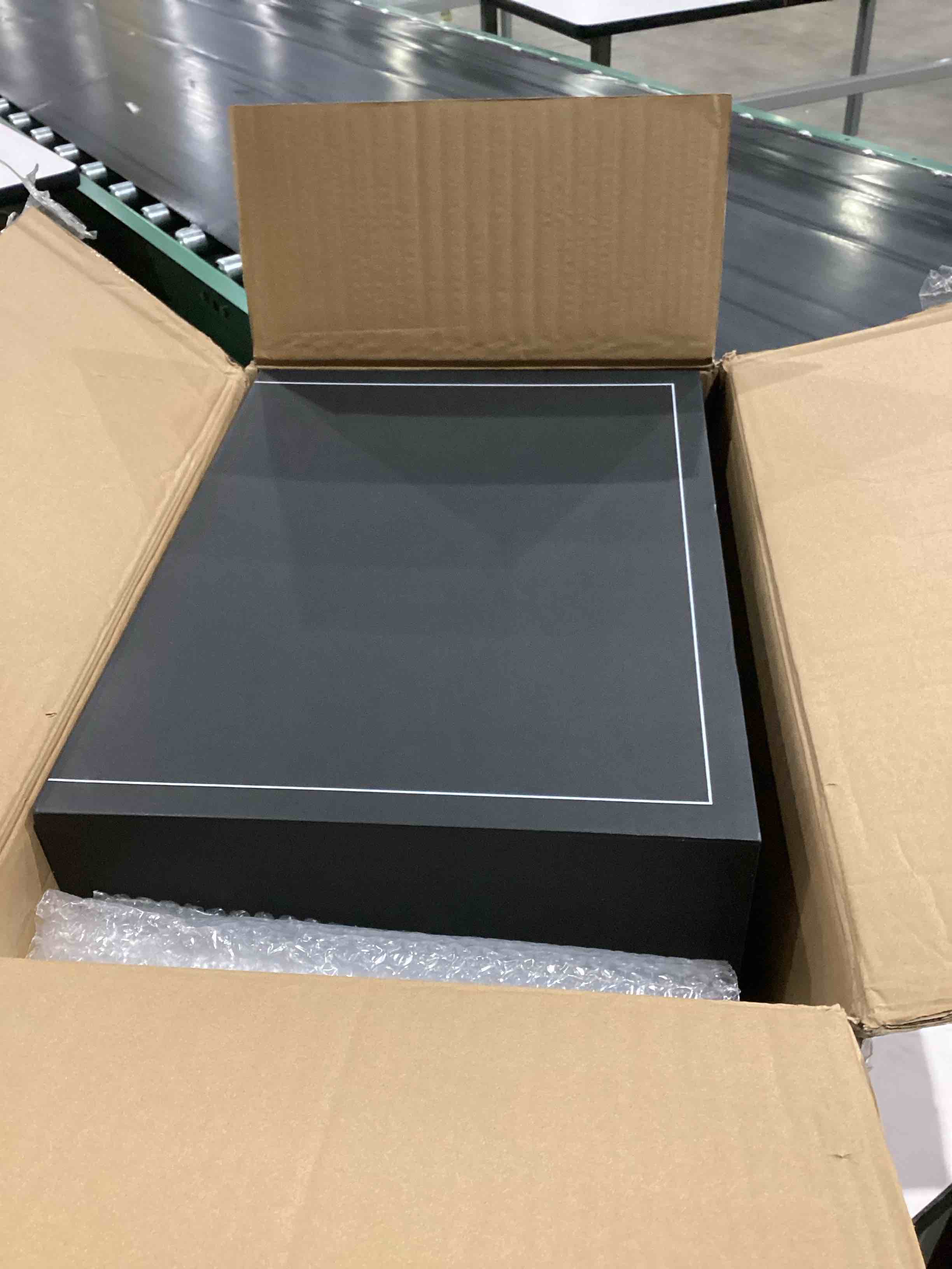 https://s3.amazonaws.com/lotting-images-prod/bidfta/TEA1989298_1761072755955.jpeg