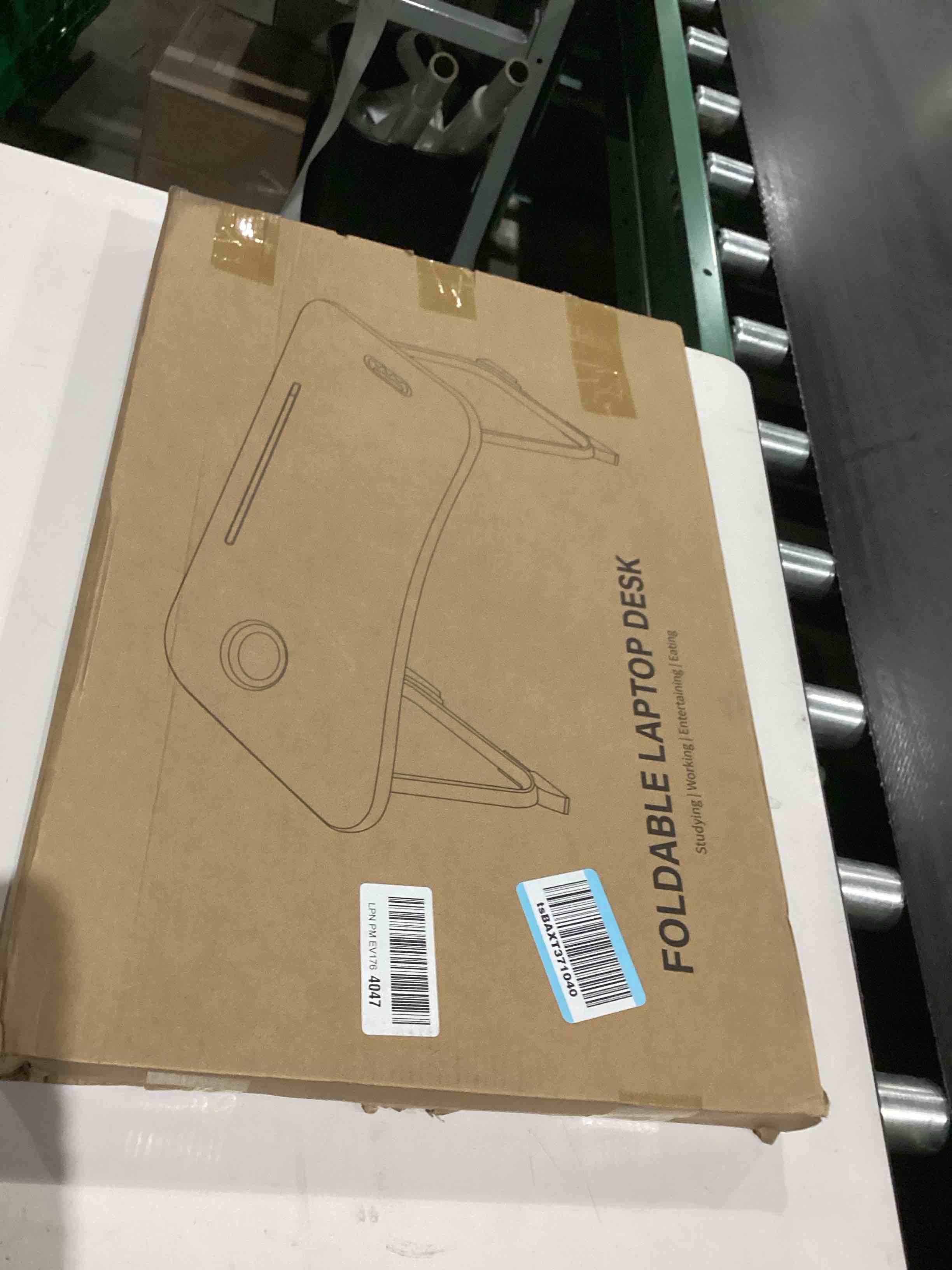 VIFOCAE Foldable Lap Desk, Laptop Bed Desk, Portable Lap Table, Laptop Bed Table with Cup Holder & T