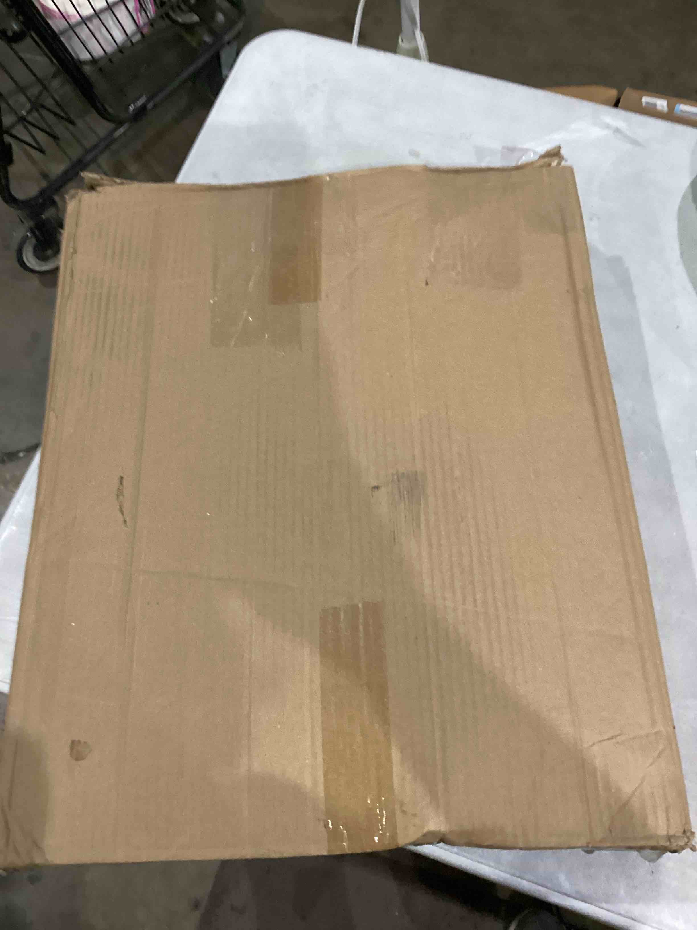 https://s3.amazonaws.com/lotting-images-prod/bidfta/TEA1993010_1758045367563.jpeg