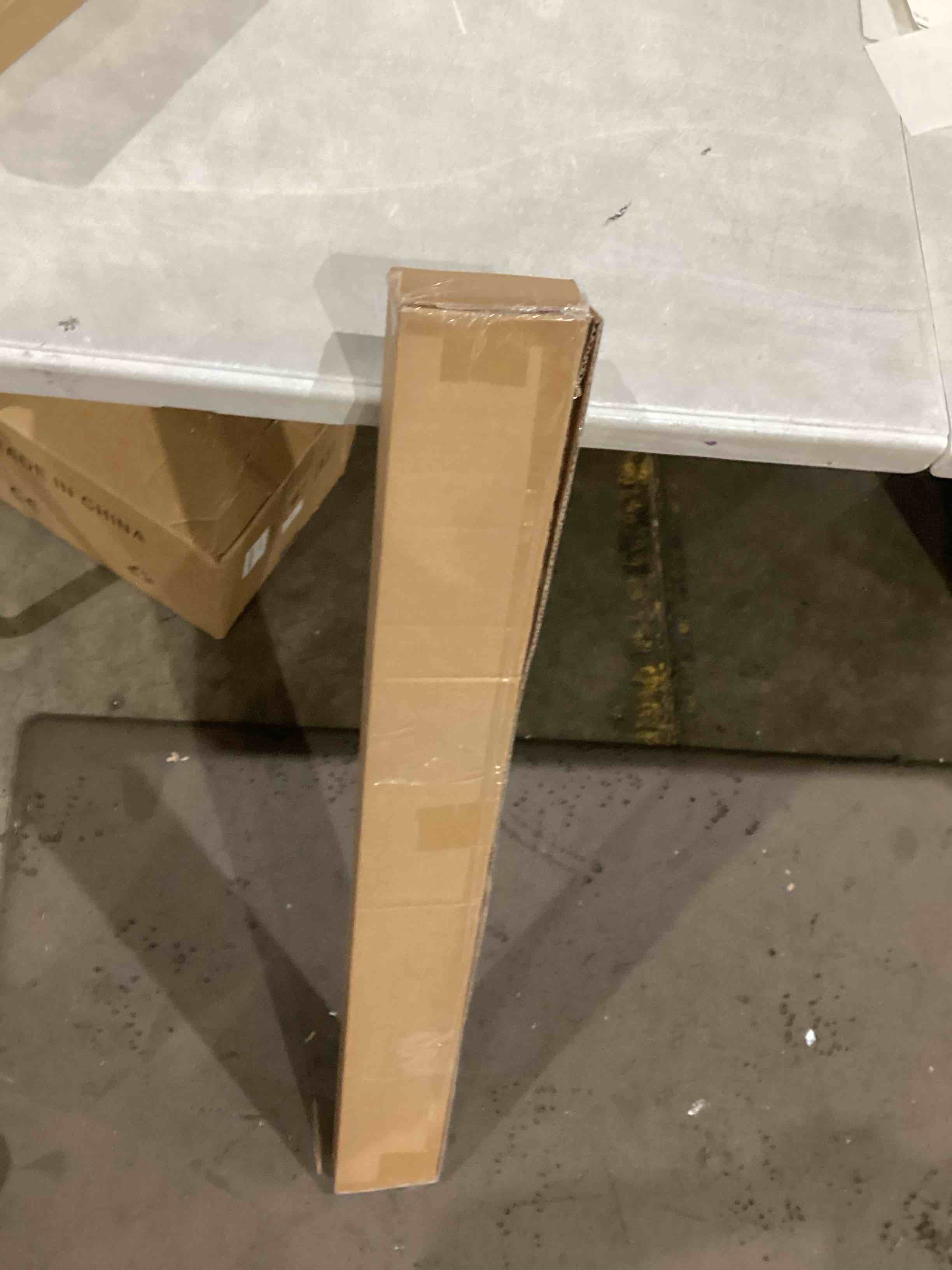 https://s3.amazonaws.com/lotting-images-prod/bidfta/TEA1993221_1758282937507.jpeg