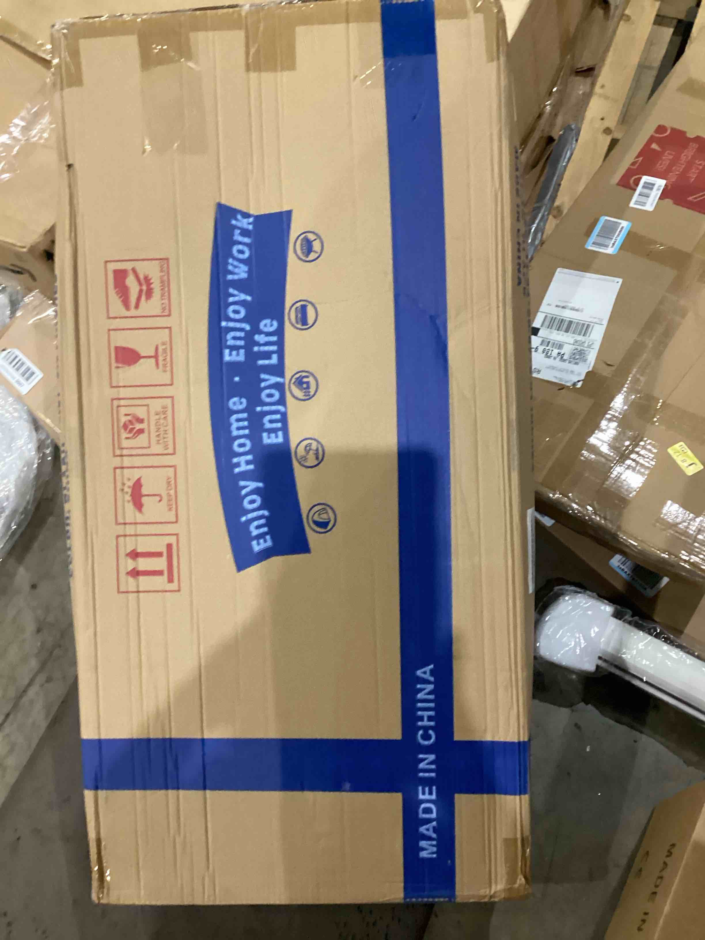 https://s3.amazonaws.com/lotting-images-prod/bidfta/TEA1993529_1758813654795.jpeg