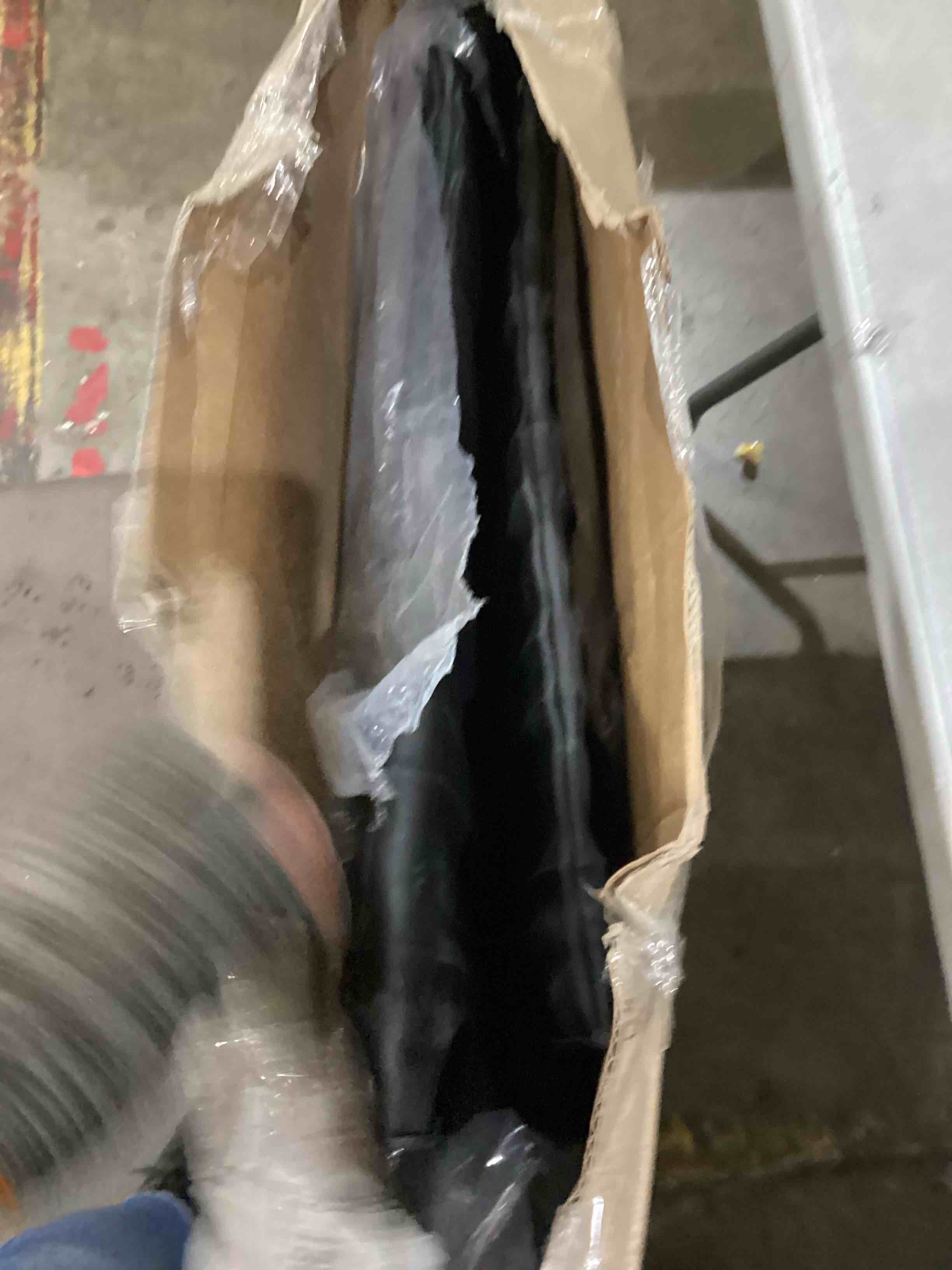https://s3.amazonaws.com/lotting-images-prod/bidfta/TEA1993676_1759145657639.jpeg