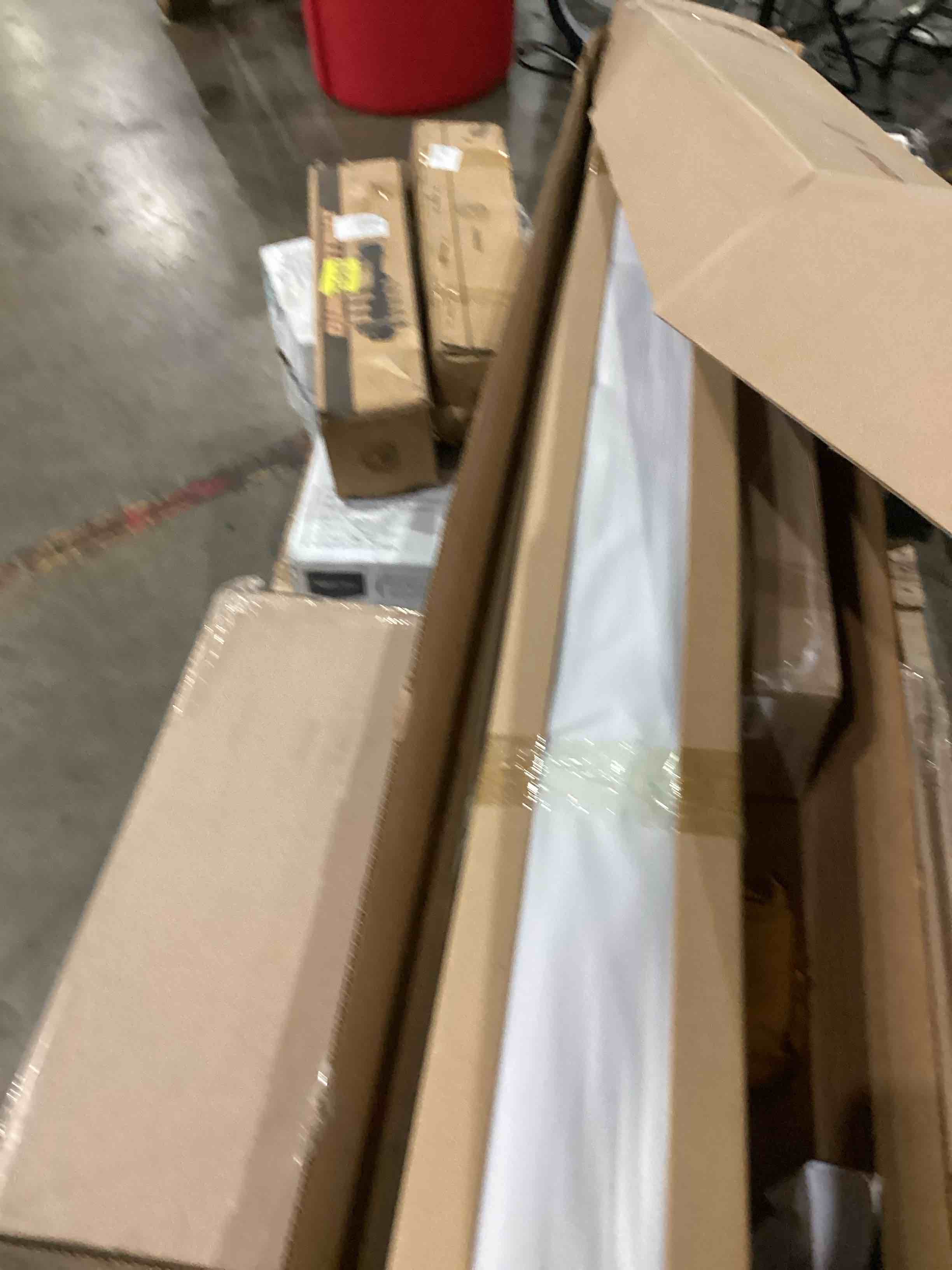 https://s3.amazonaws.com/lotting-images-prod/bidfta/TEA1993737_1759160164941.jpeg